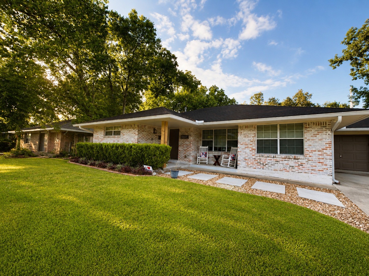 5007 Willowbend Boulevard Property Photo 2