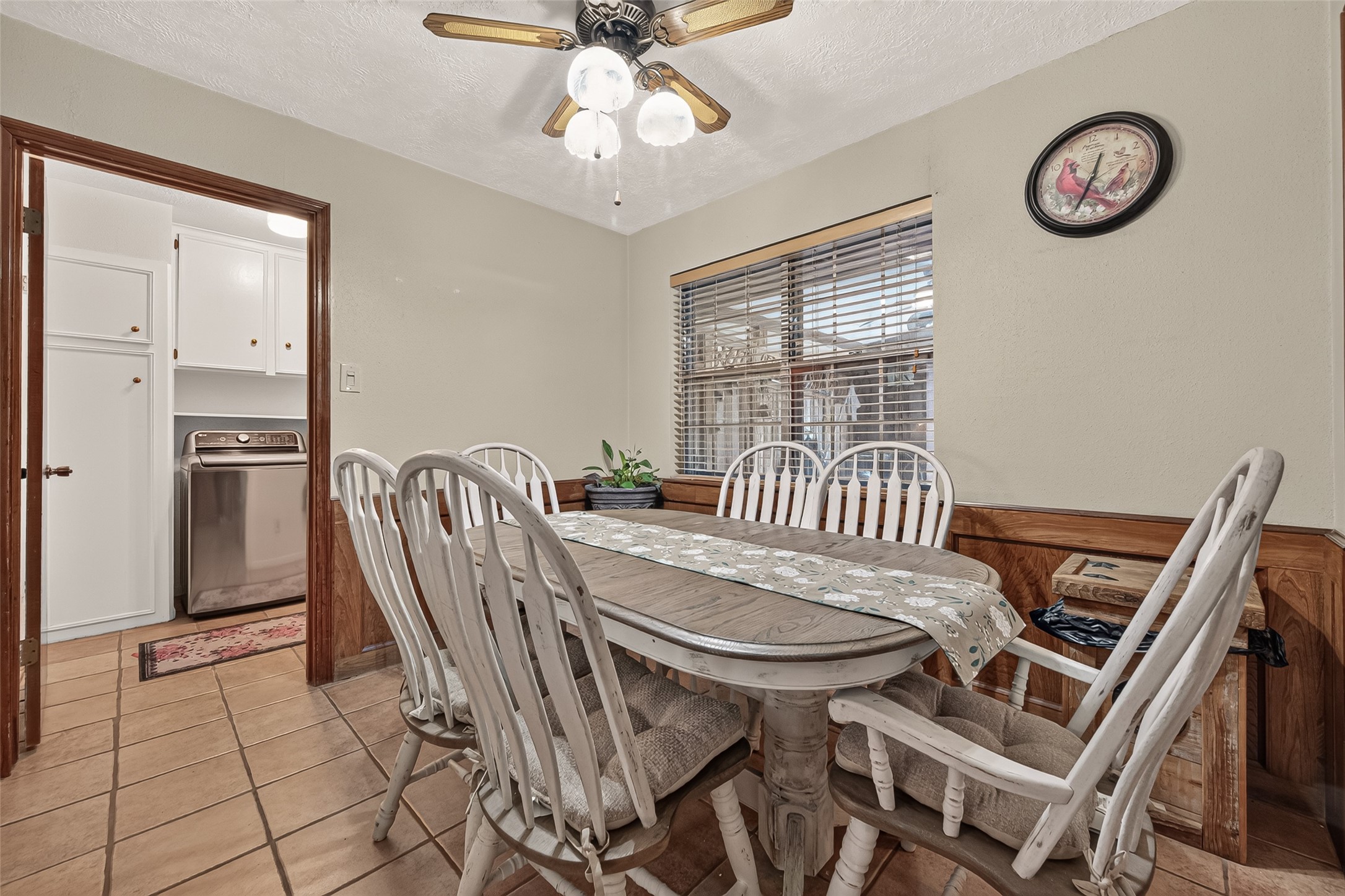 2016 Meadow Lane Property Photo 6