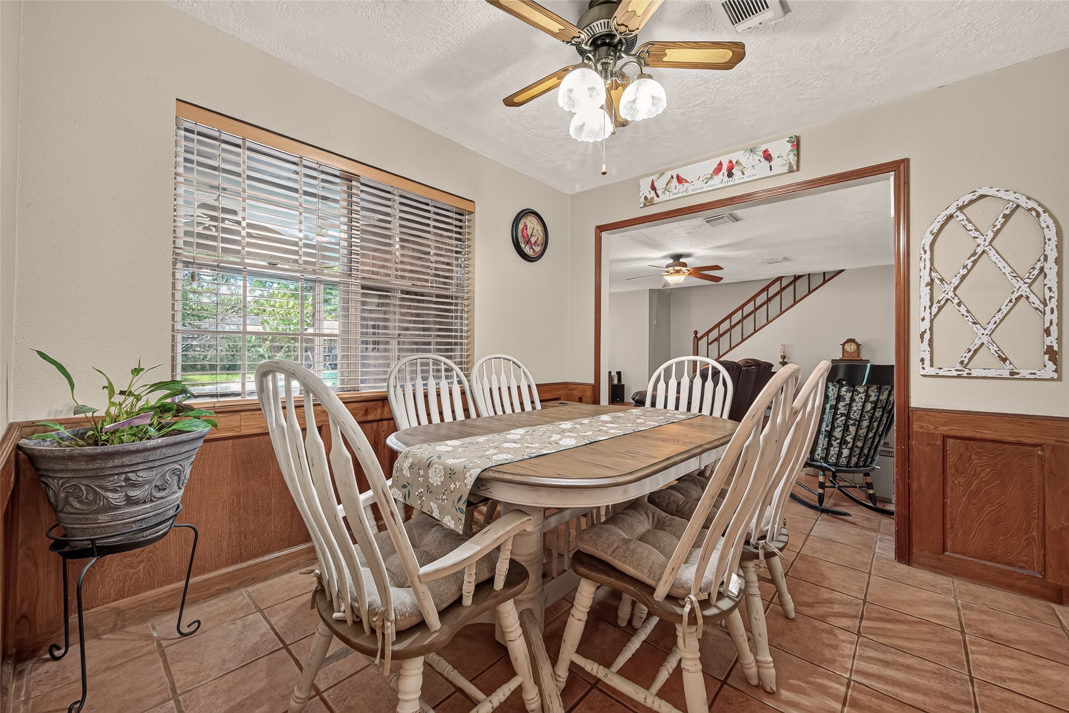 2016 Meadow Lane Property Photo 7