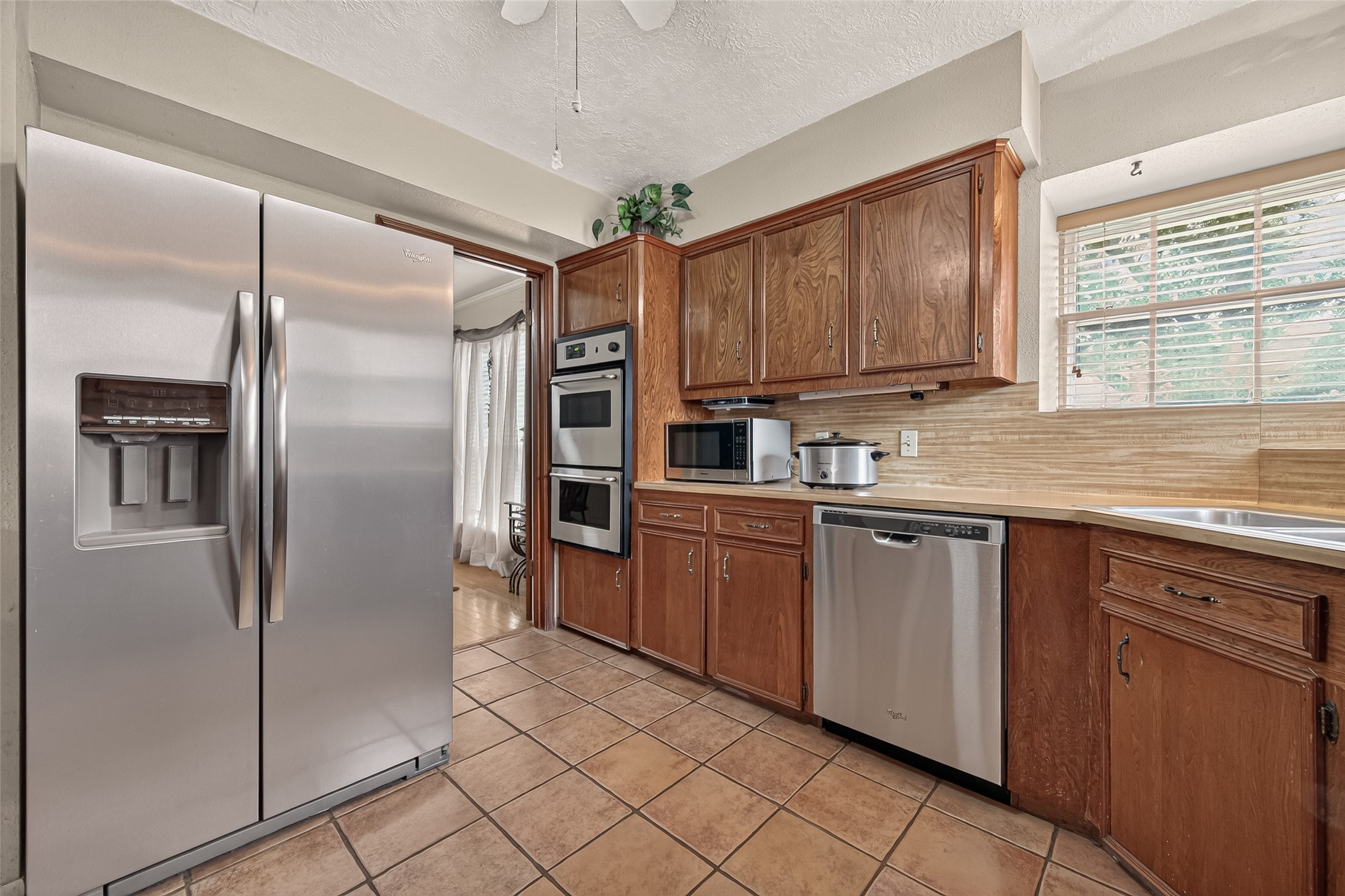 2016 Meadow Lane Property Photo 12