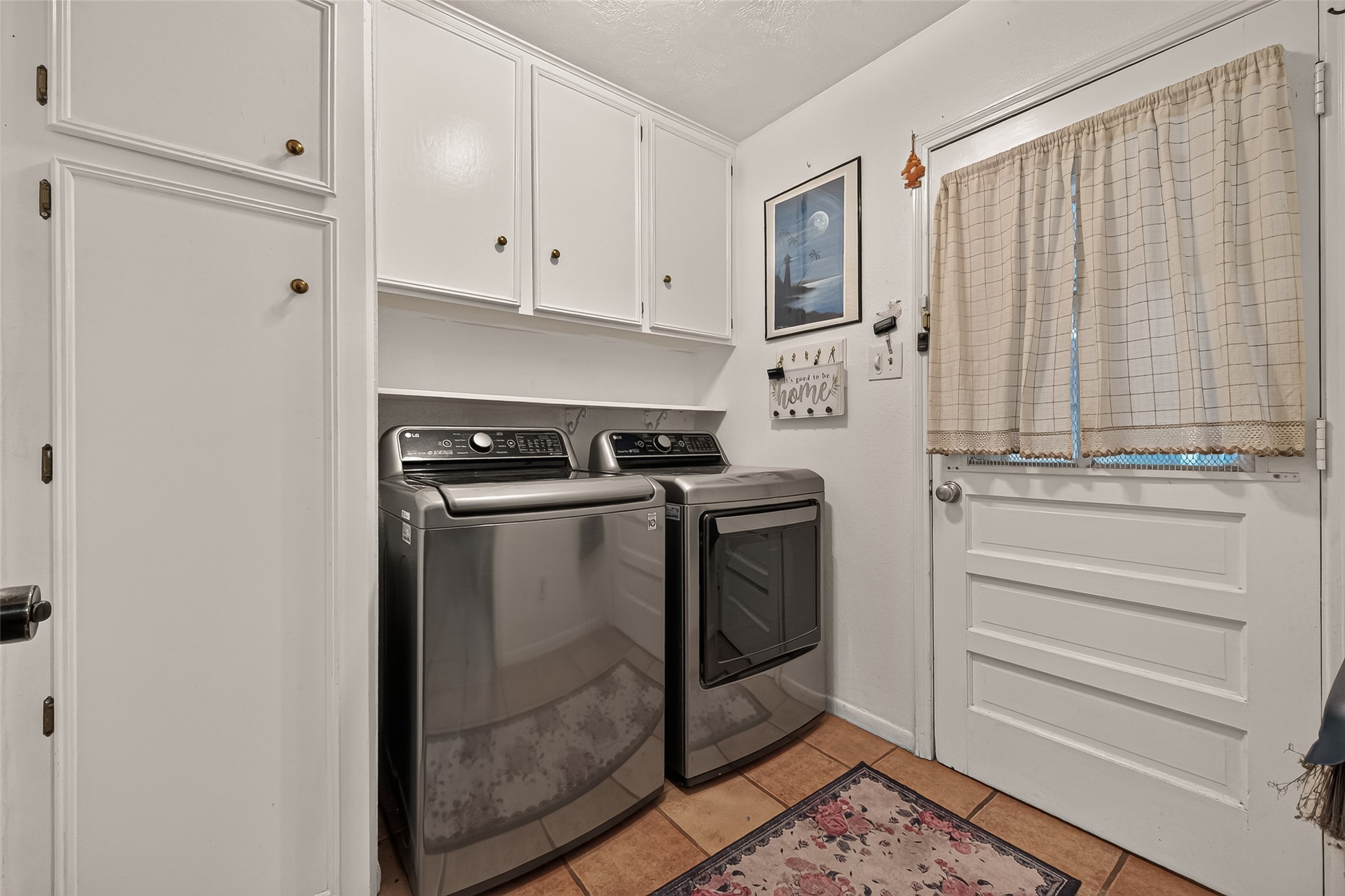 2016 Meadow Lane Property Photo 28