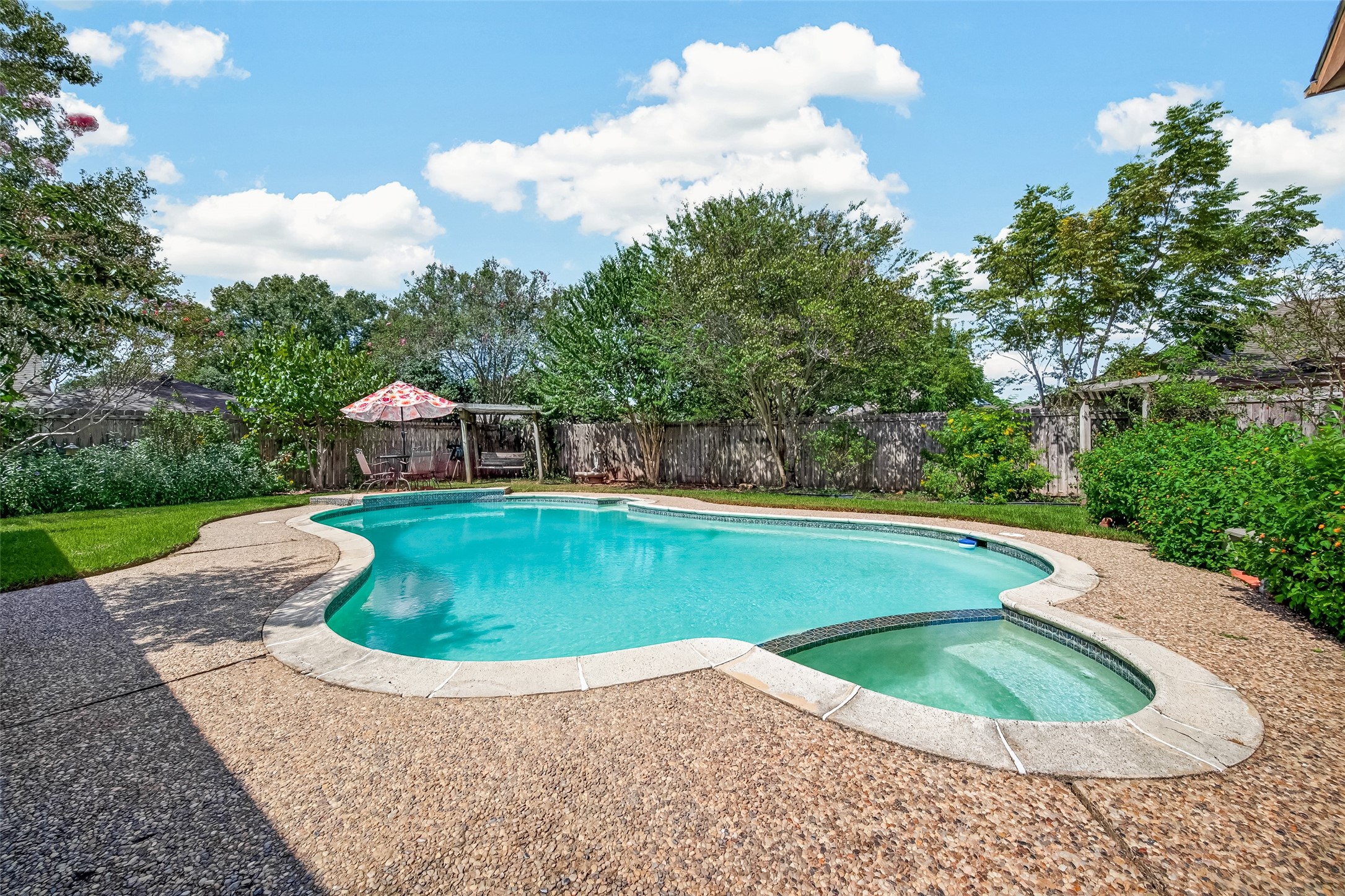2016 Meadow Lane Property Photo 31