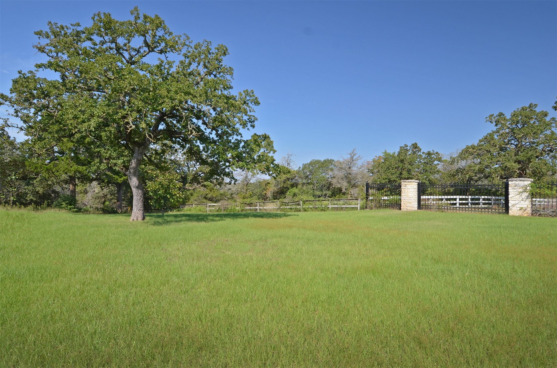 1880 Schoenberg Road Property Photo 6