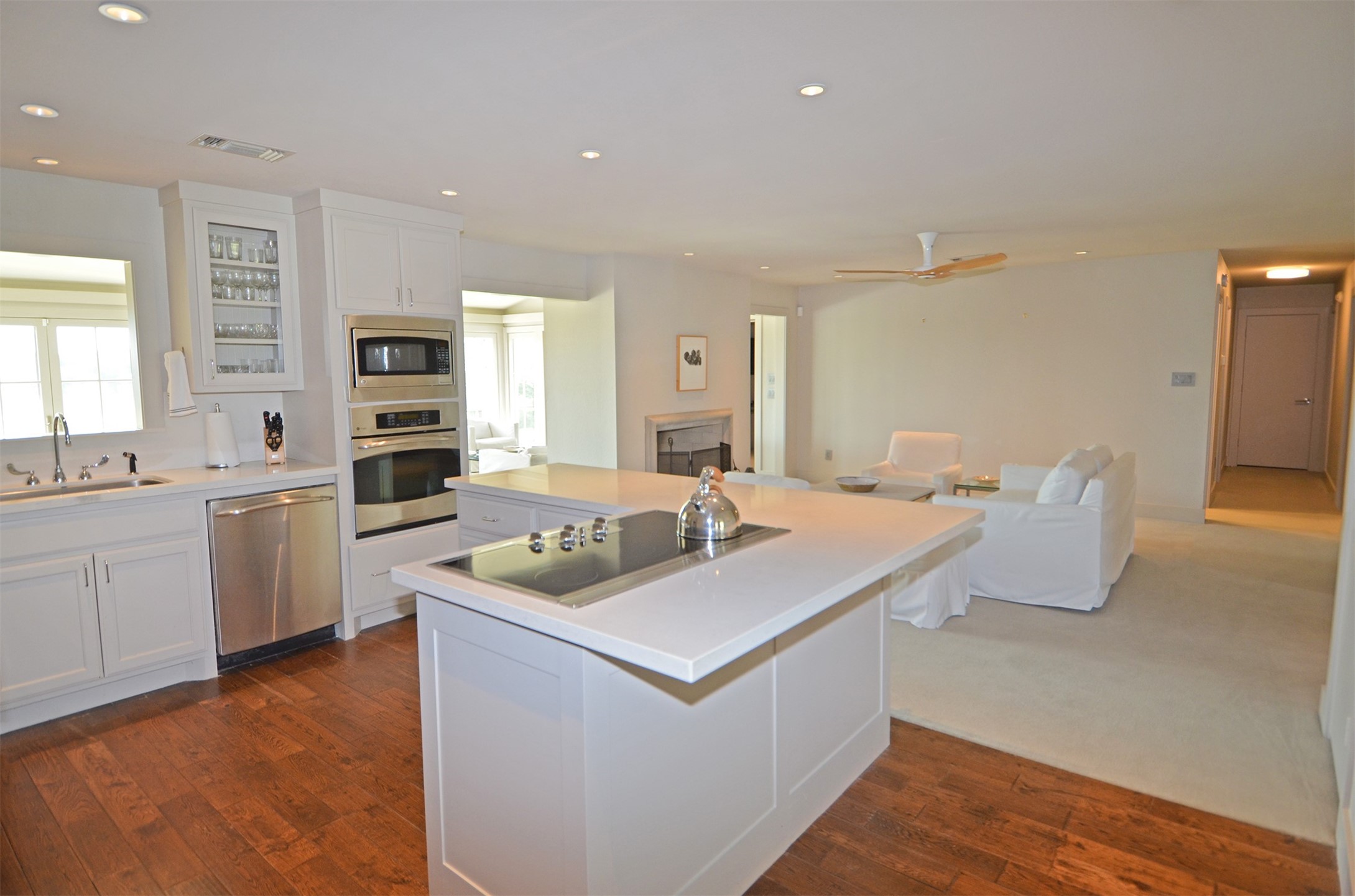 1880 Schoenberg Road Property Photo 13
