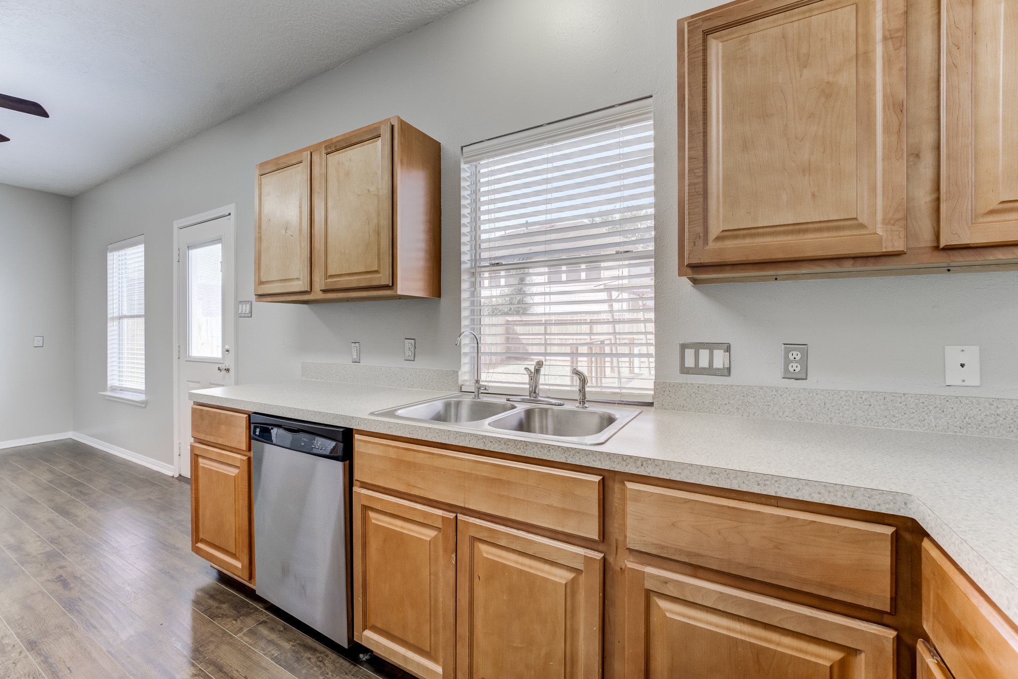 12415 Silversmine Drive Property Photo 11