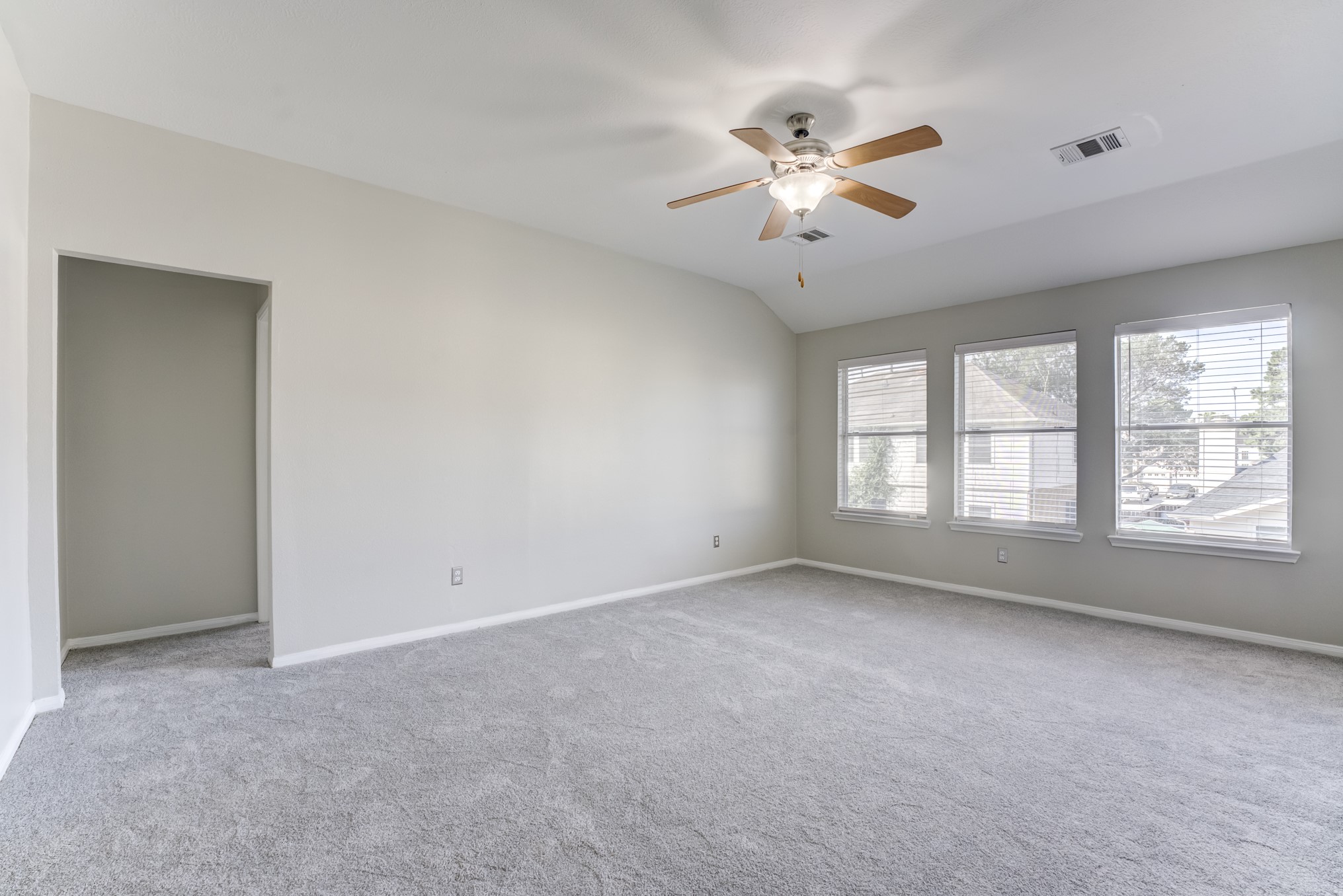 12415 Silversmine Drive Property Photo 18