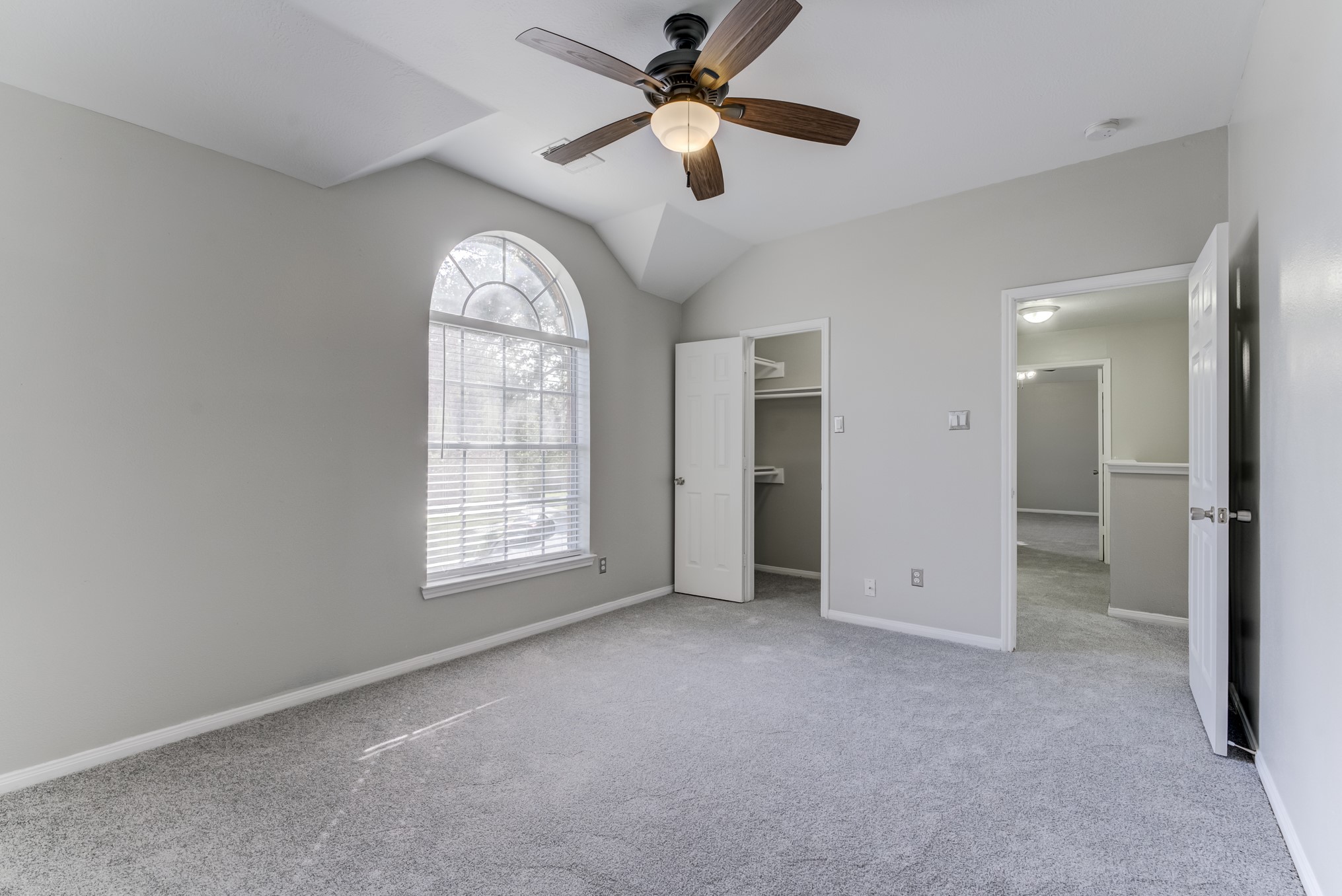 12415 Silversmine Drive Property Photo 32