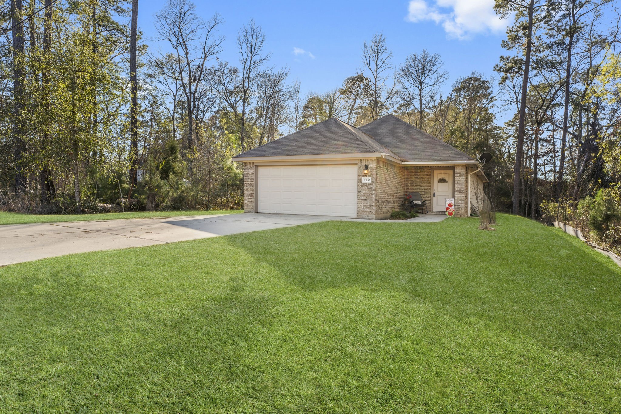 15120 Arrowhead Loop E Property Photo 2