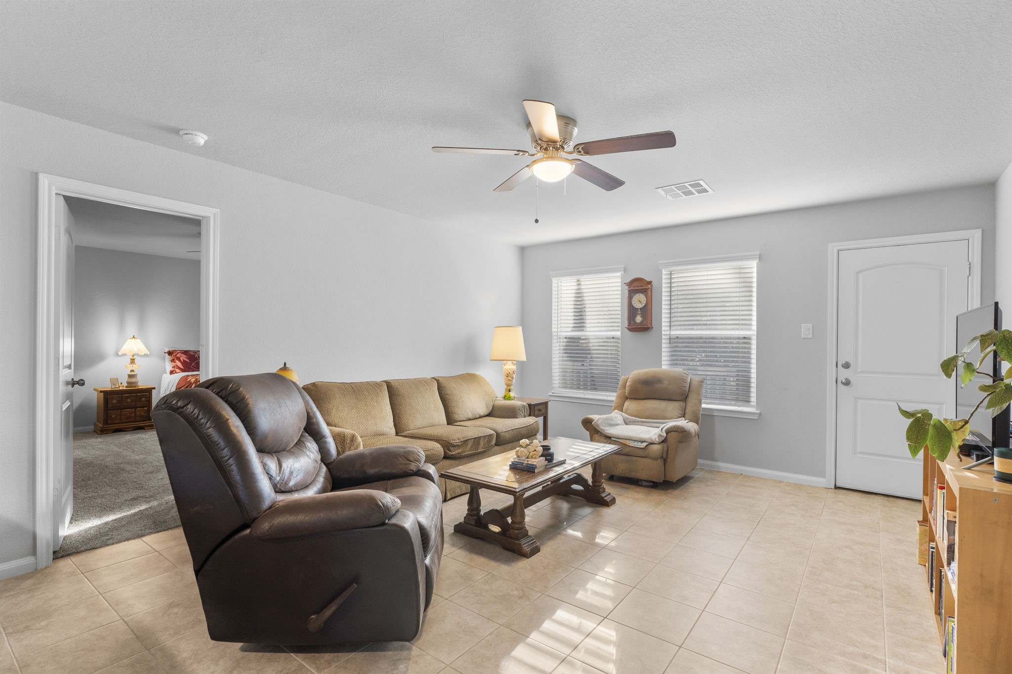 15120 Arrowhead Loop E Property Photo 9