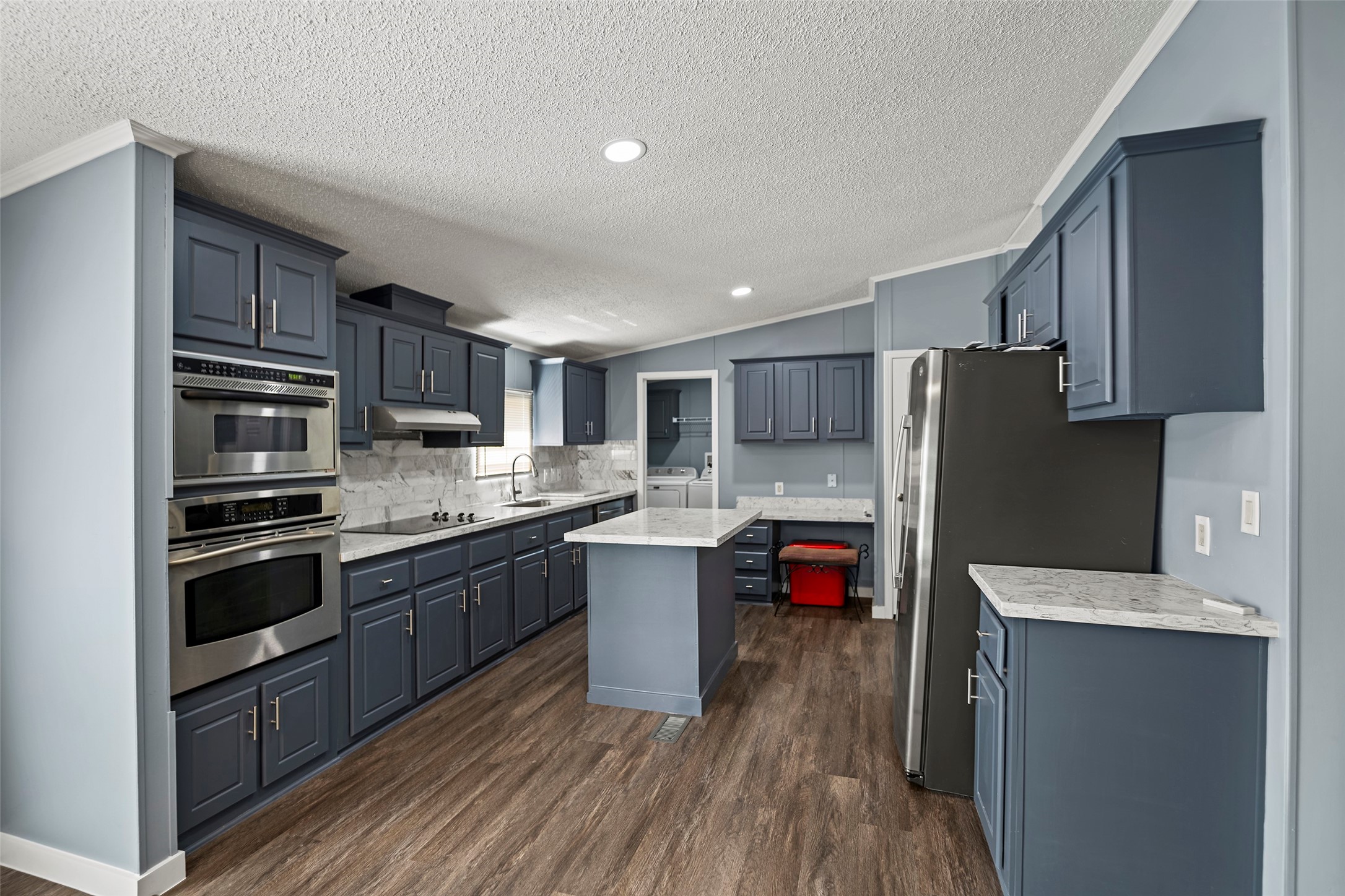 15411 Treichel Road Property Photo 9