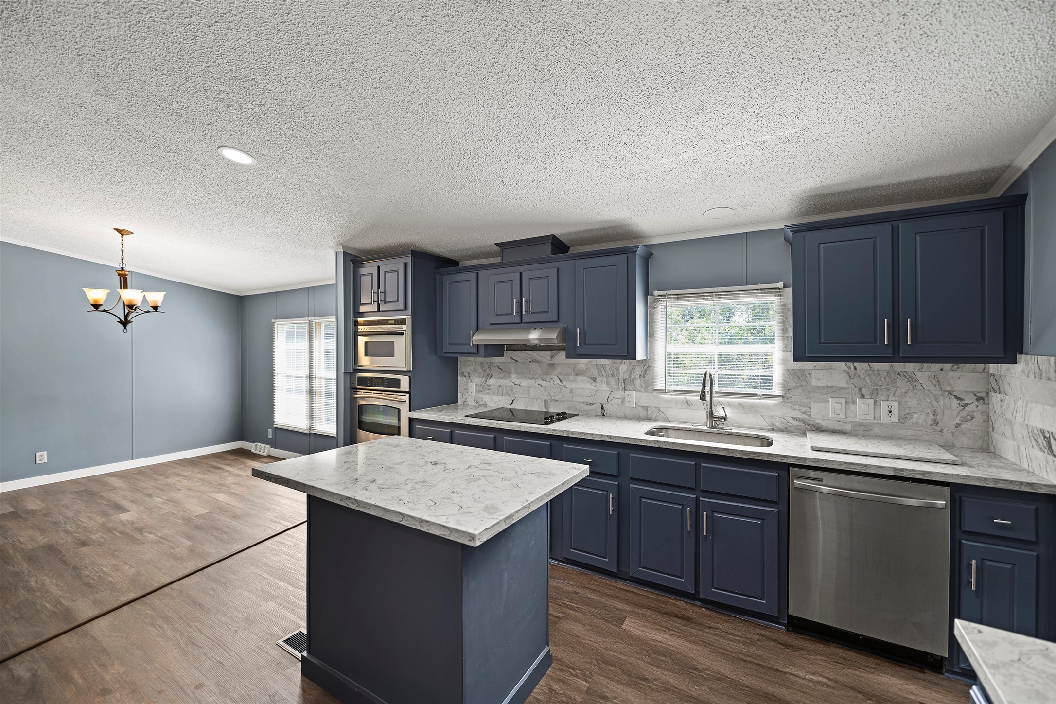 15411 Treichel Road Property Photo 11
