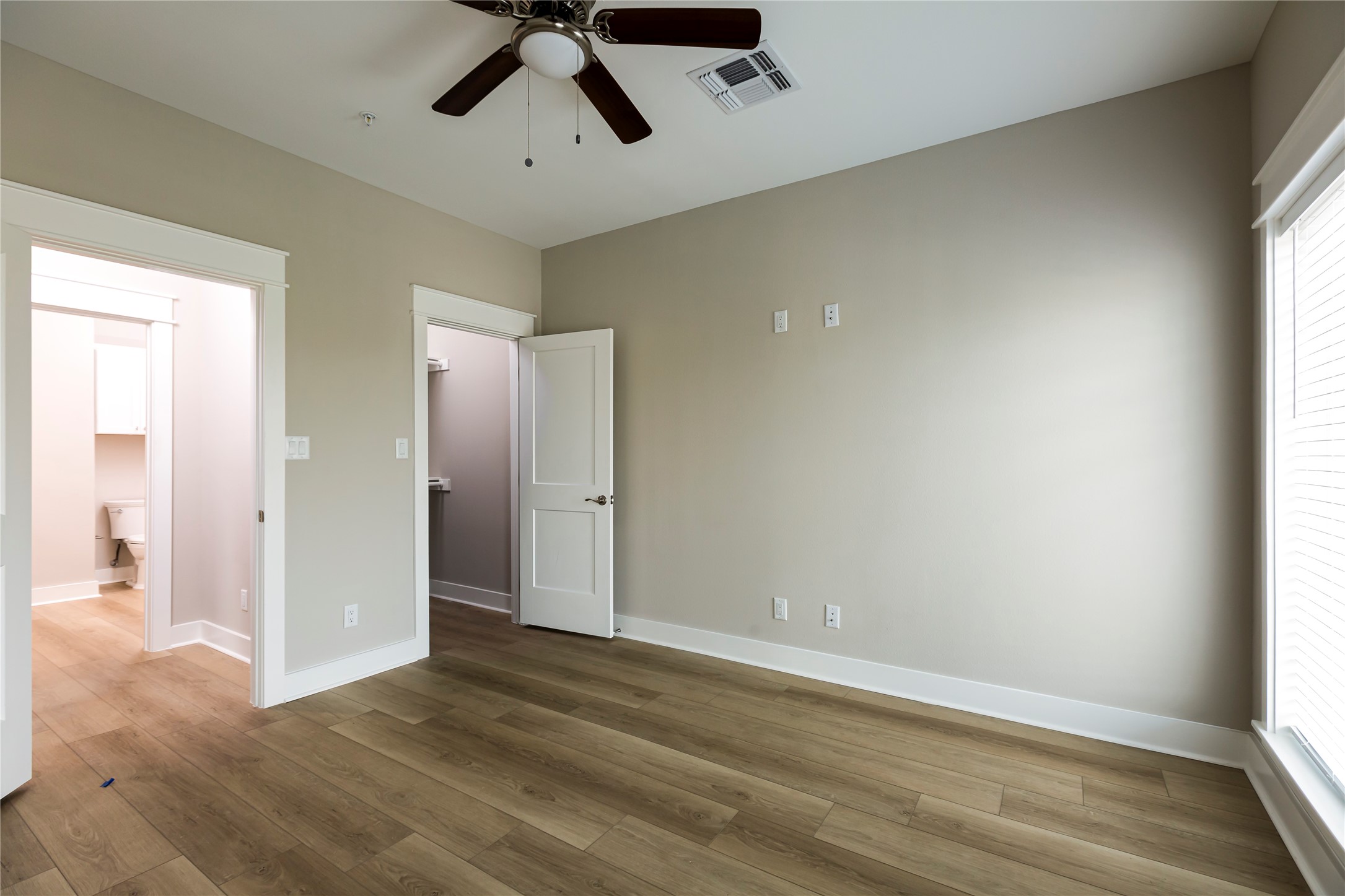 12 Evia Main Unit 2202 Street 2202 Property Photo 4