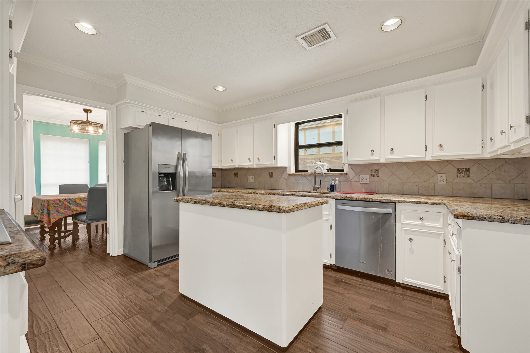 17612 Fairway Oaks Drive Property Photo 11