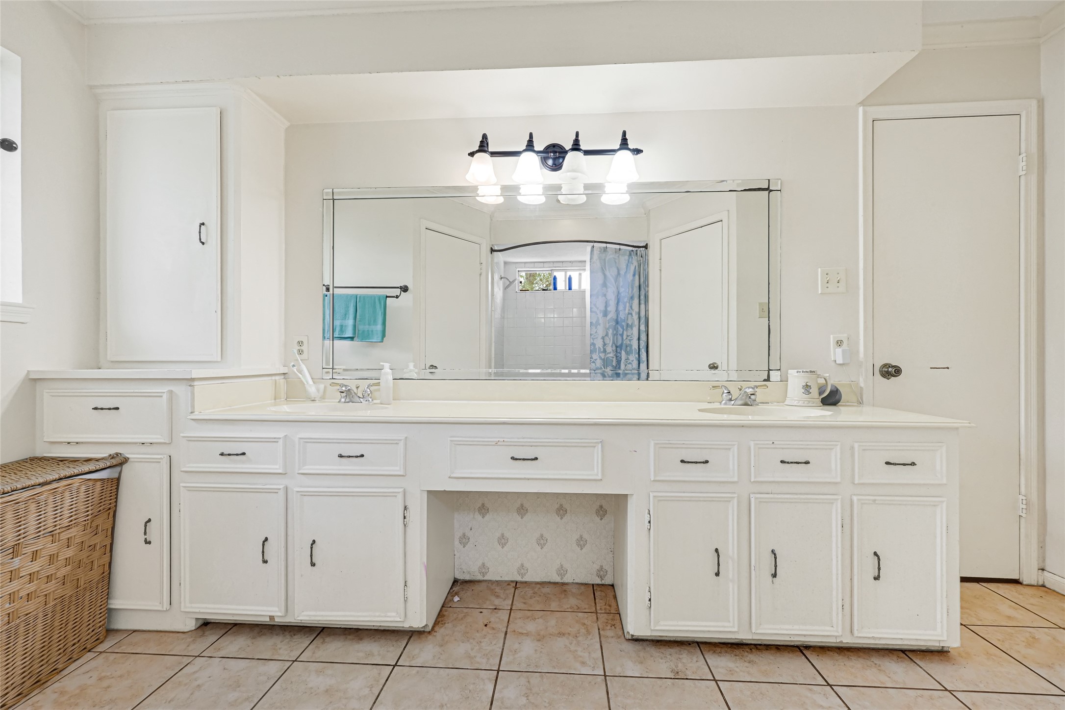 17612 Fairway Oaks Drive Property Photo 18