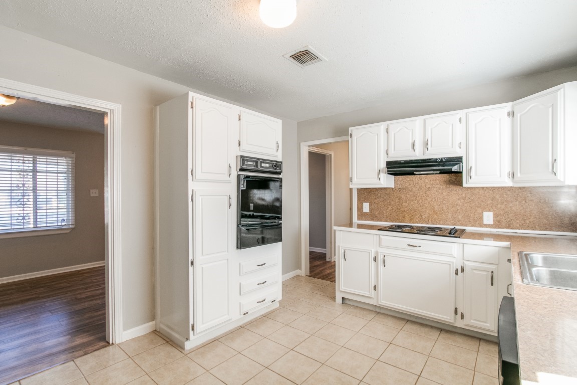 10201 Homestead Road Property Photo 9
