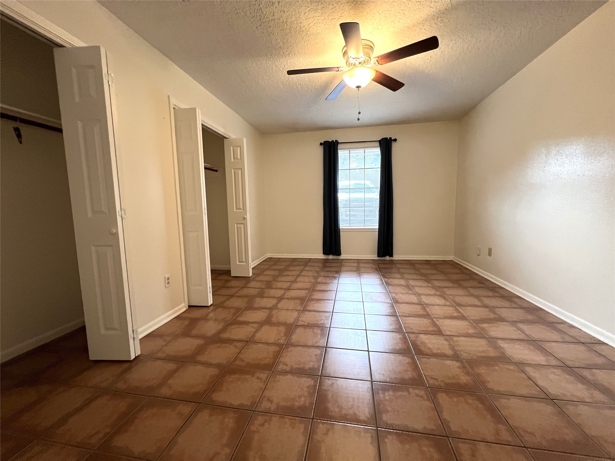 3008 Manor Lane B Property Photo 6