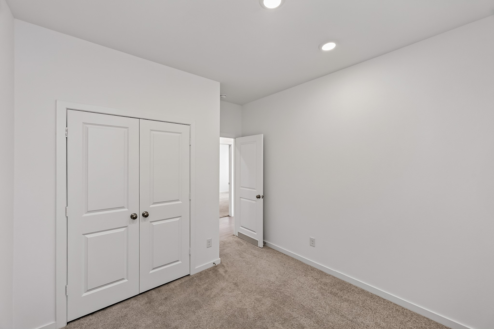 5822 Majestic Sky Drive Property Photo 6
