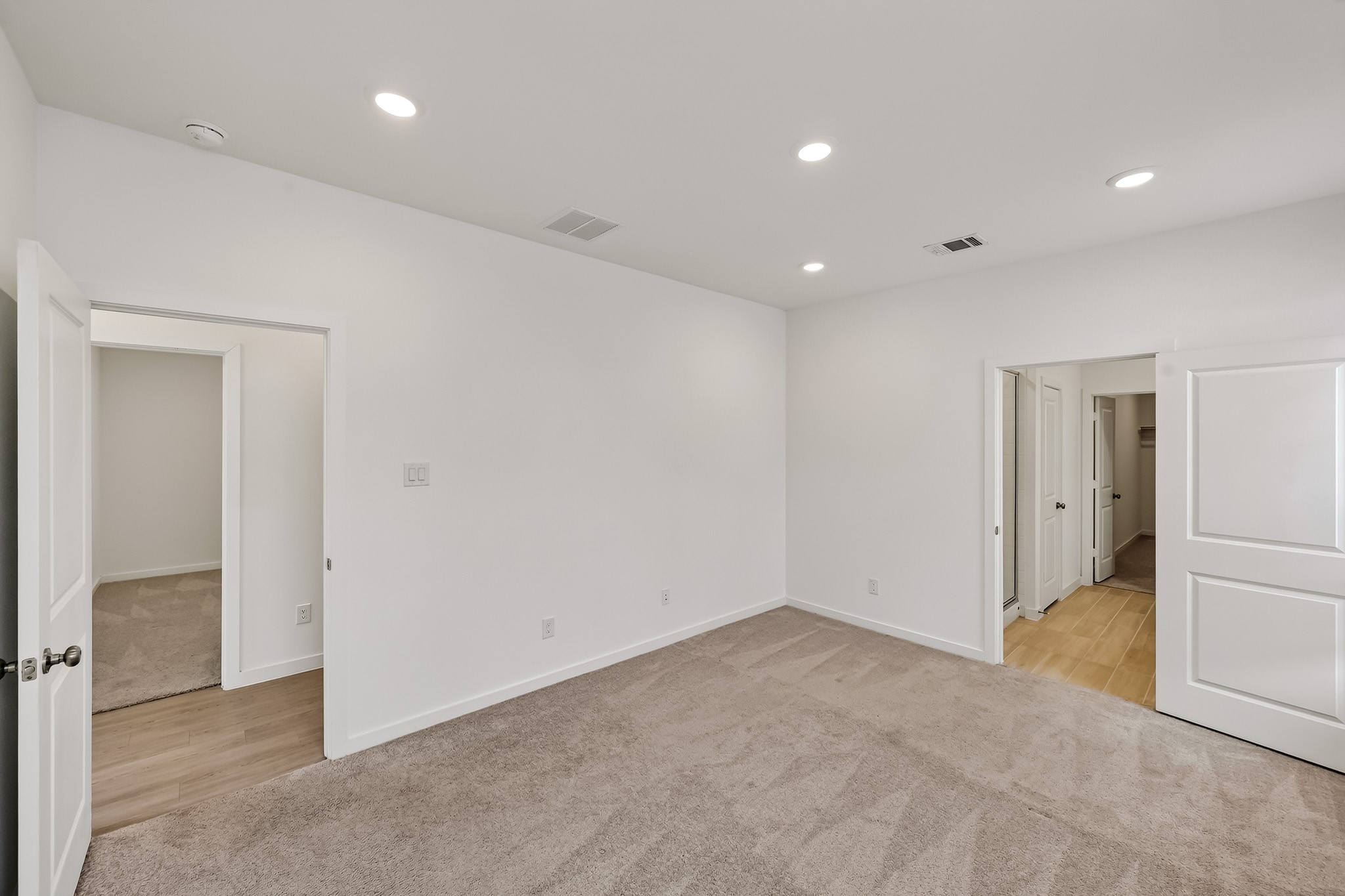 5822 Majestic Sky Drive Property Photo 12