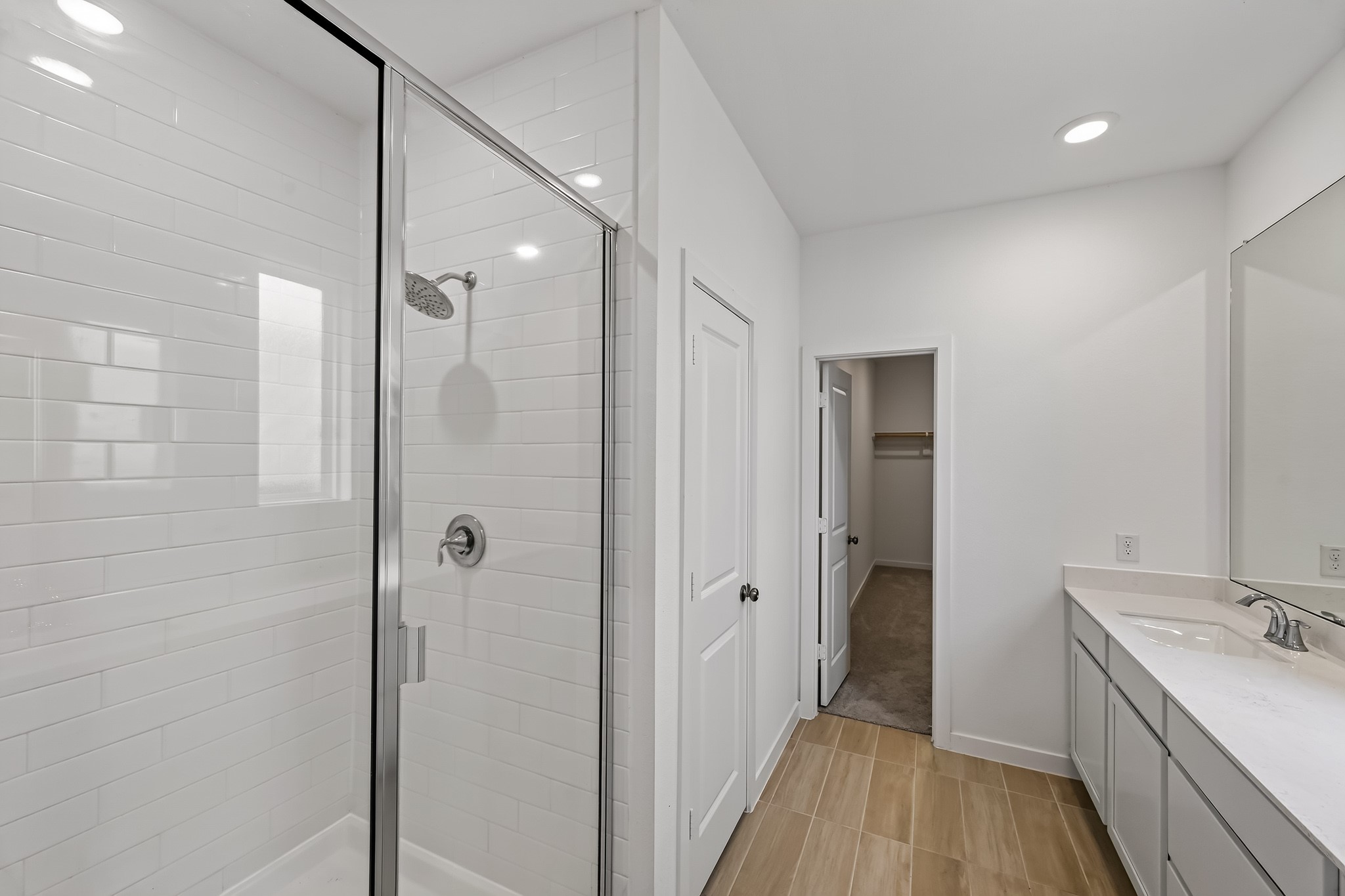5822 Majestic Sky Drive Property Photo 16