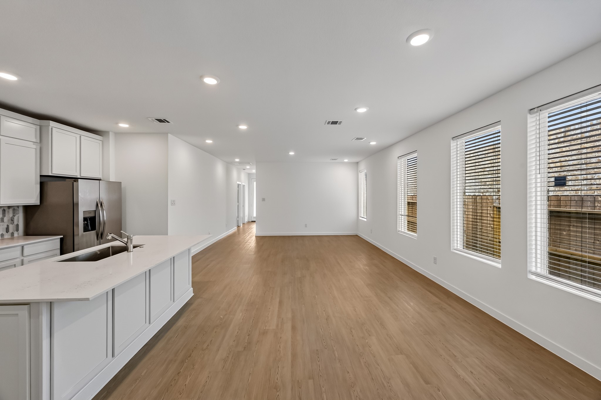 5822 Majestic Sky Drive Property Photo 19
