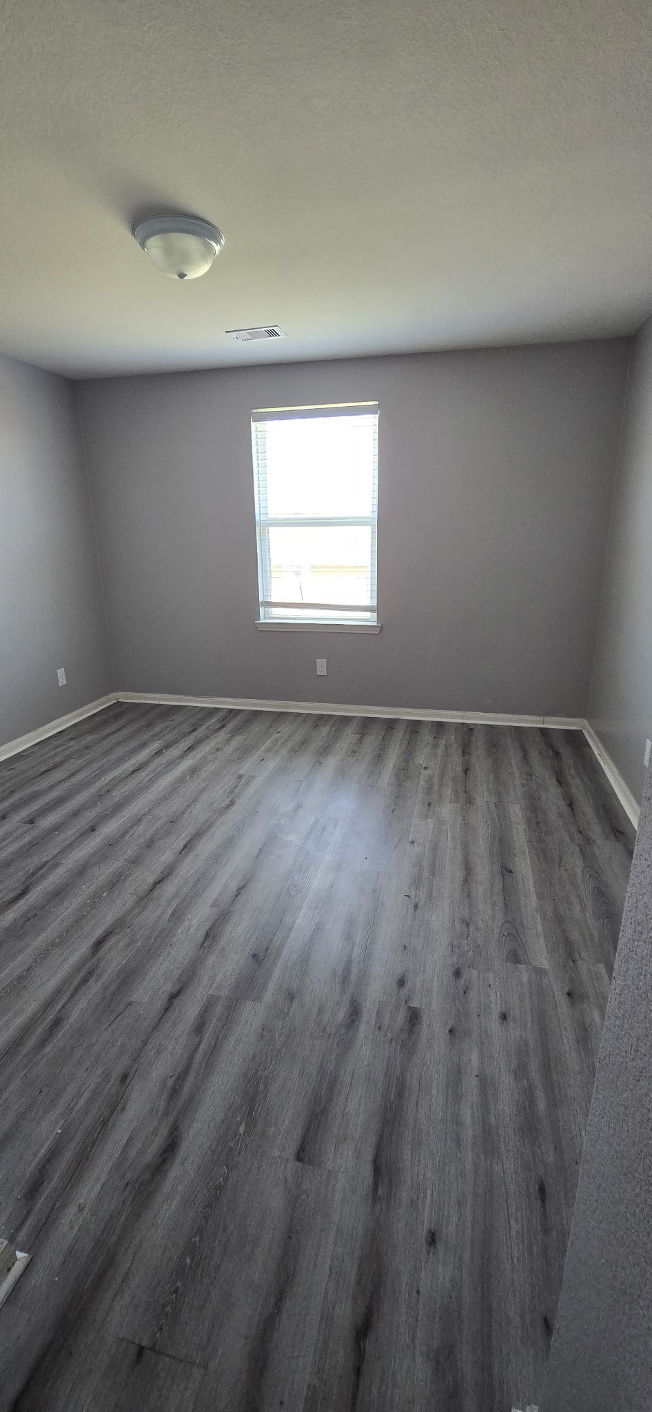 2318 Oyster Bay Avenue Property Photo 11
