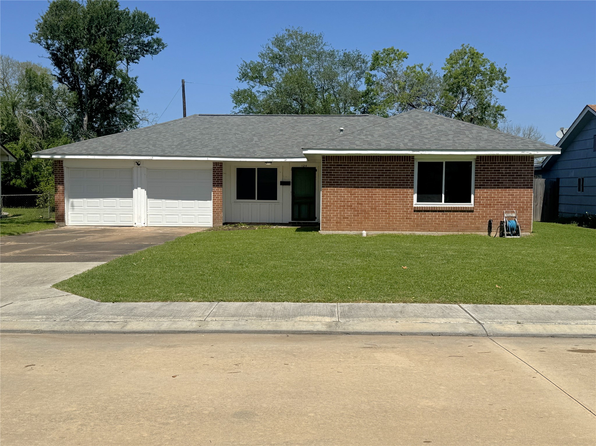 124 Bois D'arc Street Property Photo
