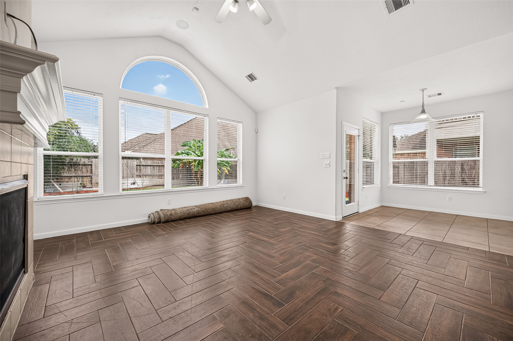 16810 Adelaide Drive Property Photo 16