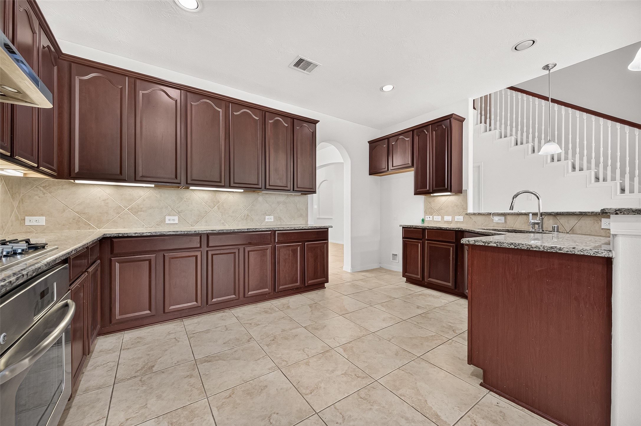 16810 Adelaide Drive Property Photo 26