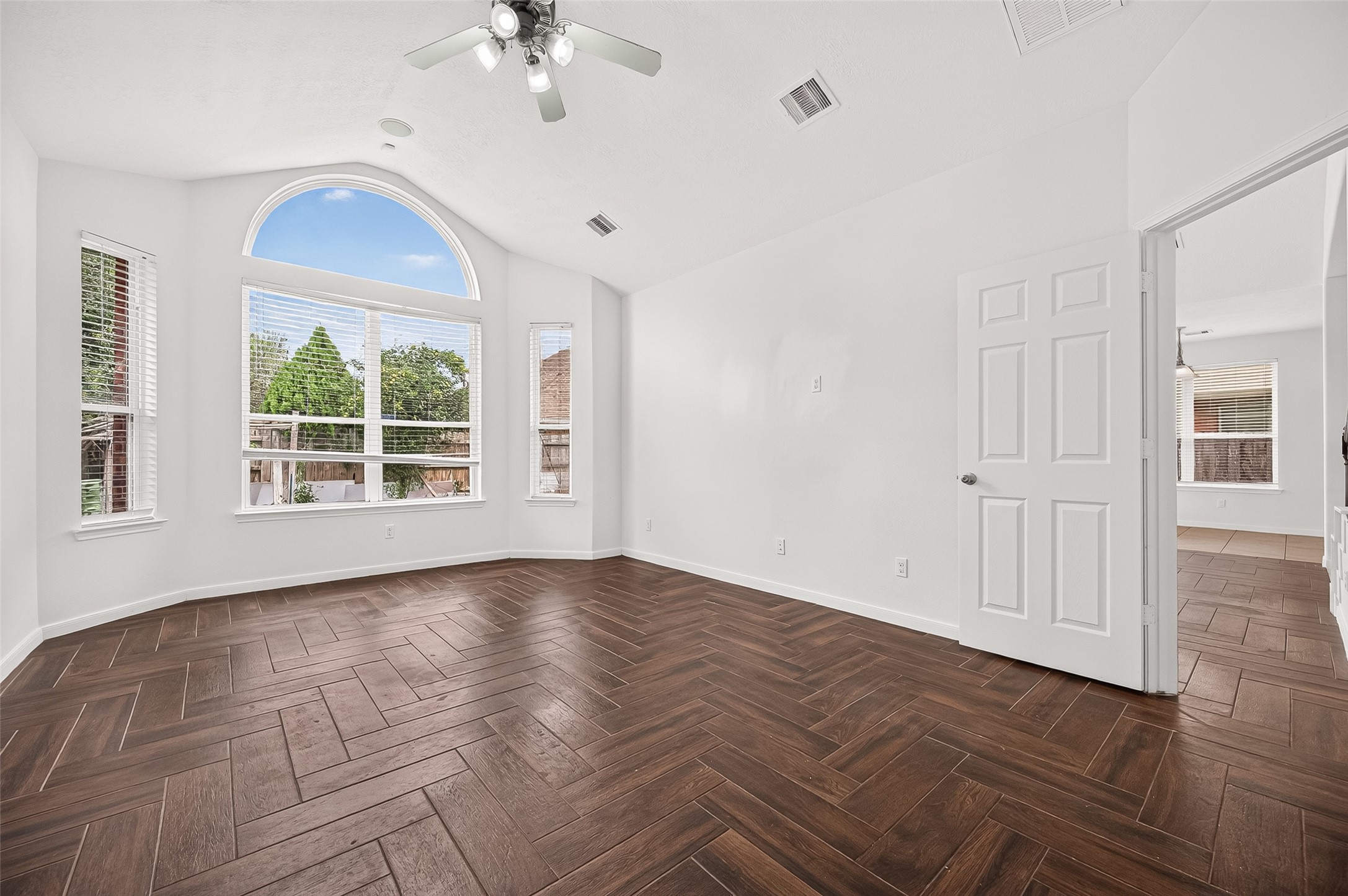 16810 Adelaide Drive Property Photo 31