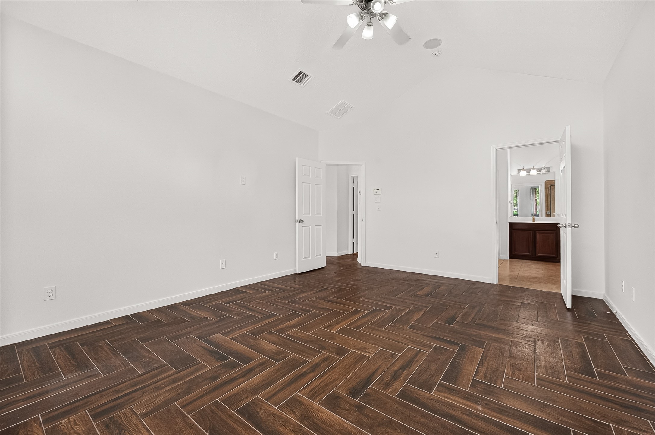 16810 Adelaide Drive Property Photo 32
