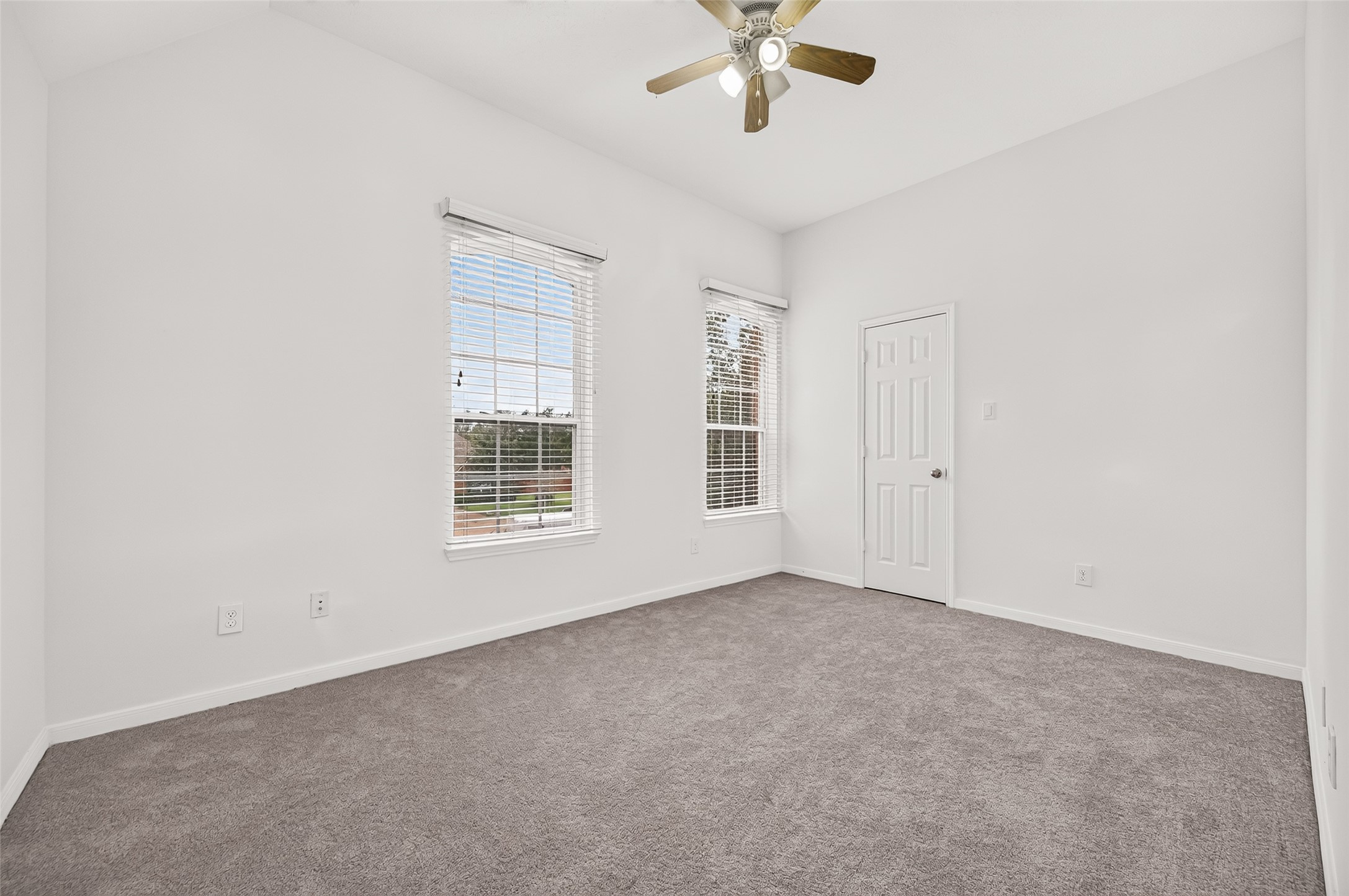 16810 Adelaide Drive Property Photo 41