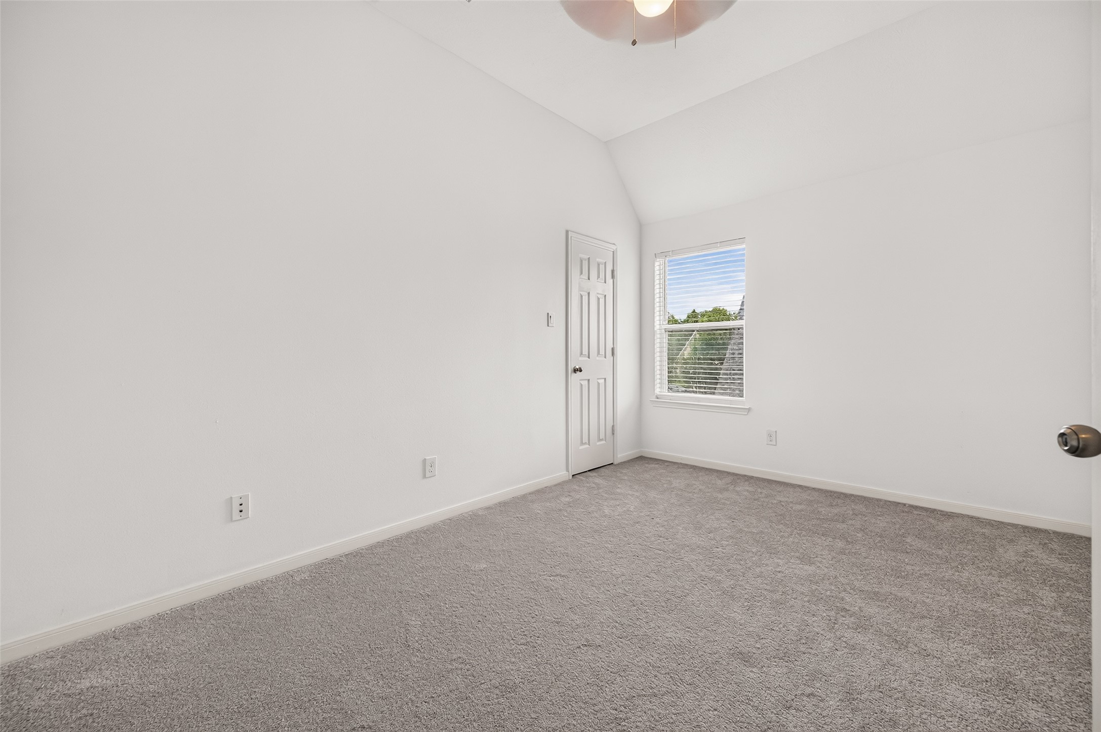 16810 Adelaide Drive Property Photo 43