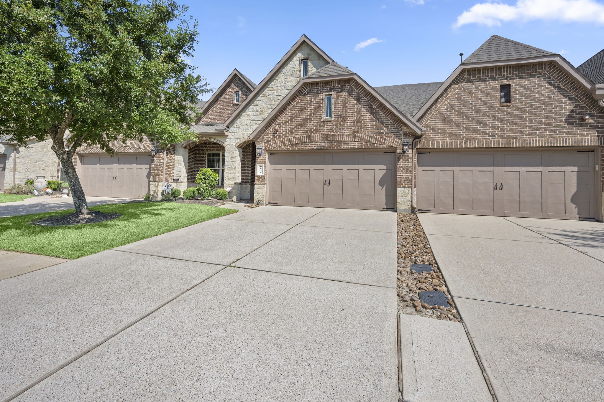 9026 Centennial Drive Property Photo 1