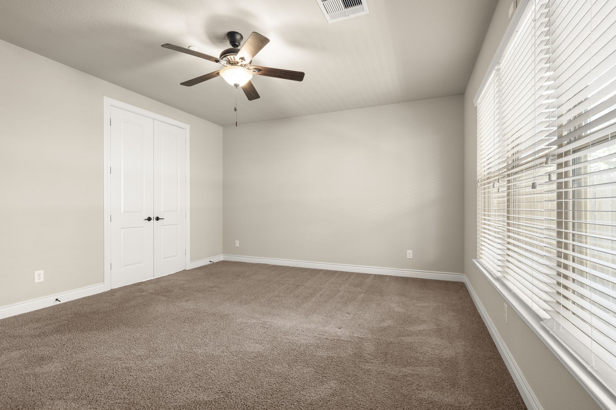 9026 Centennial Drive Property Photo 14