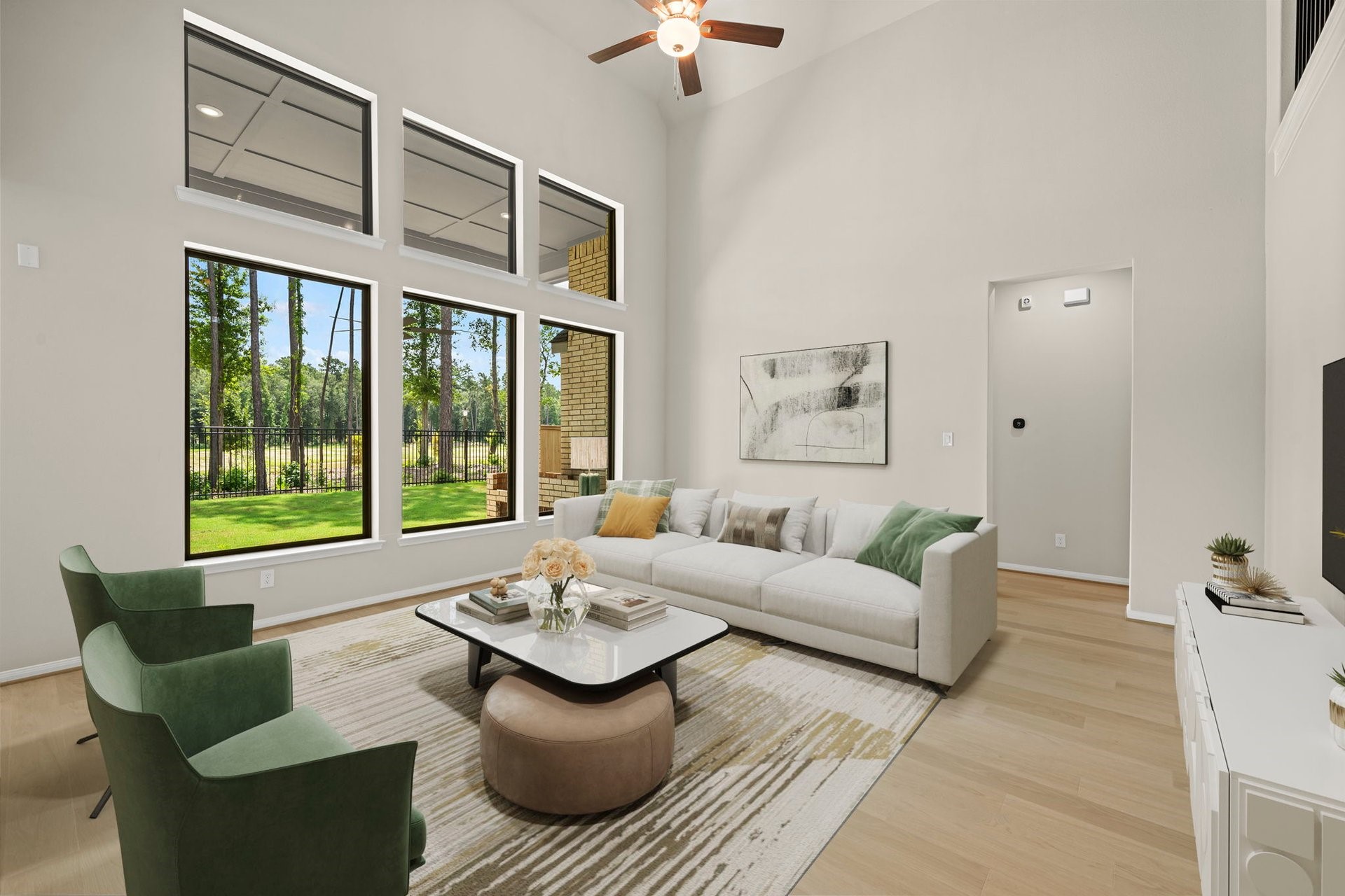22017 Gateway Arch Drive Property Photo 5