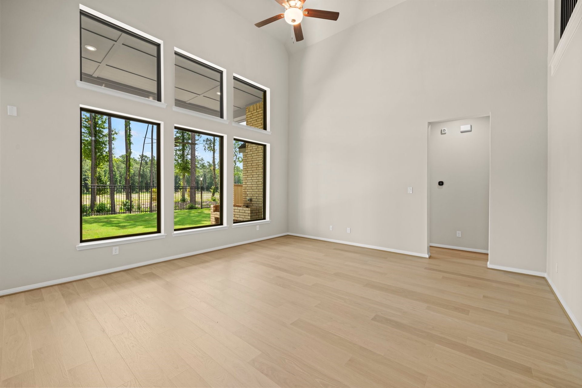 22017 Gateway Arch Drive Property Photo 11