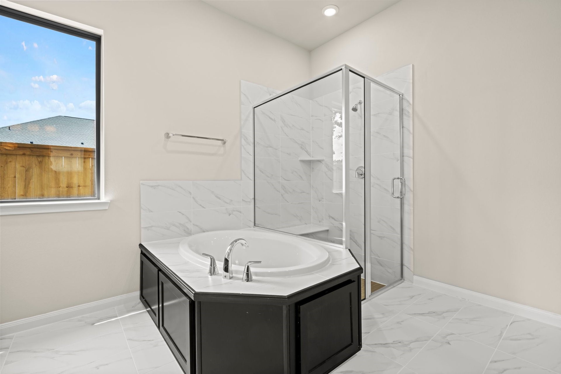 22017 Gateway Arch Drive Property Photo 19