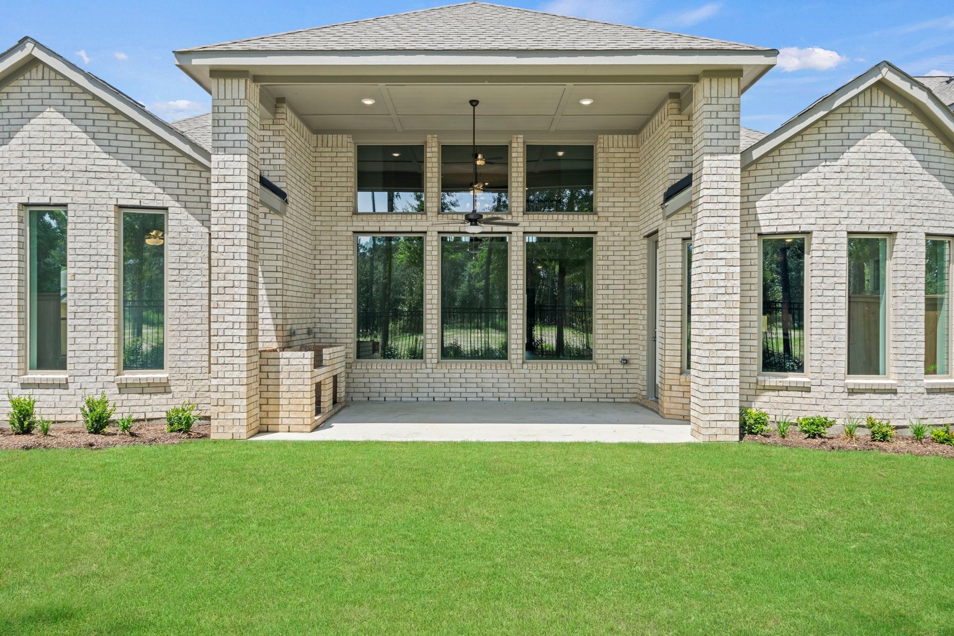 22017 Gateway Arch Drive Property Photo 27