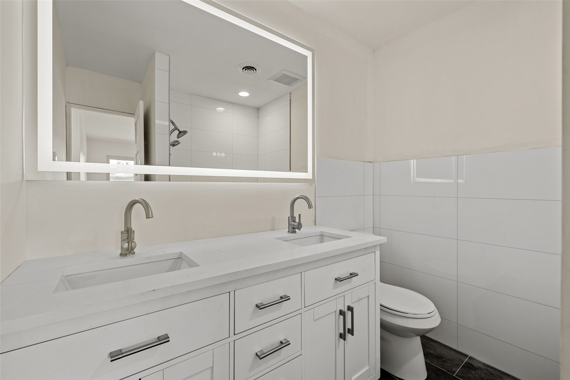 909 Silber Road 11 Property Photo 15