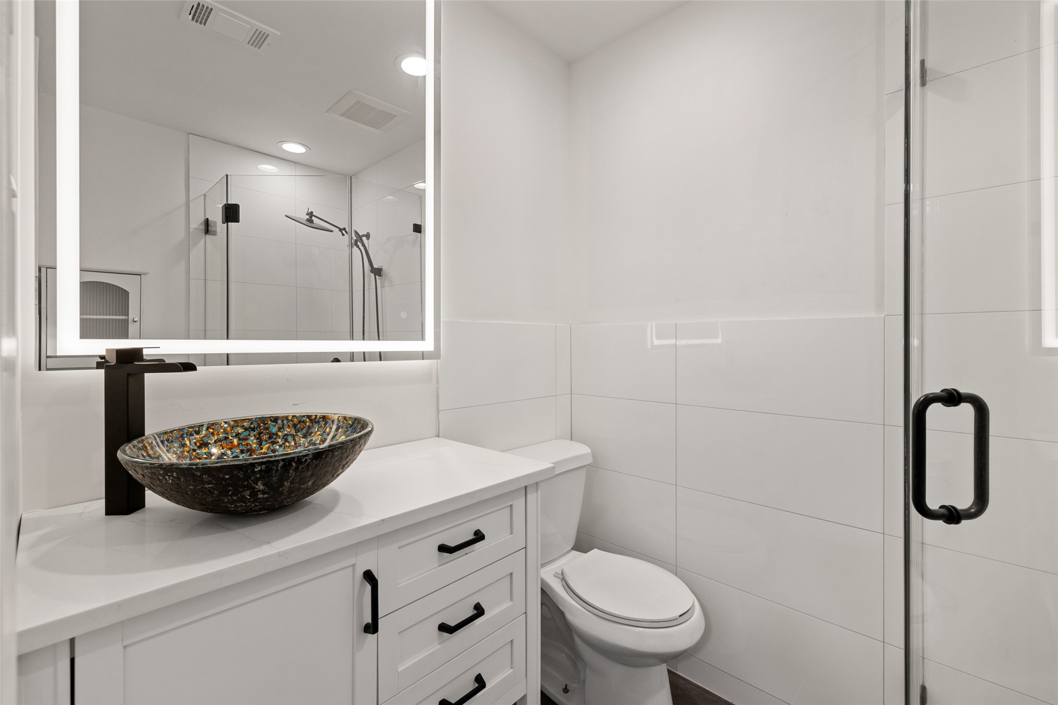 909 Silber Road 11 Property Photo 19