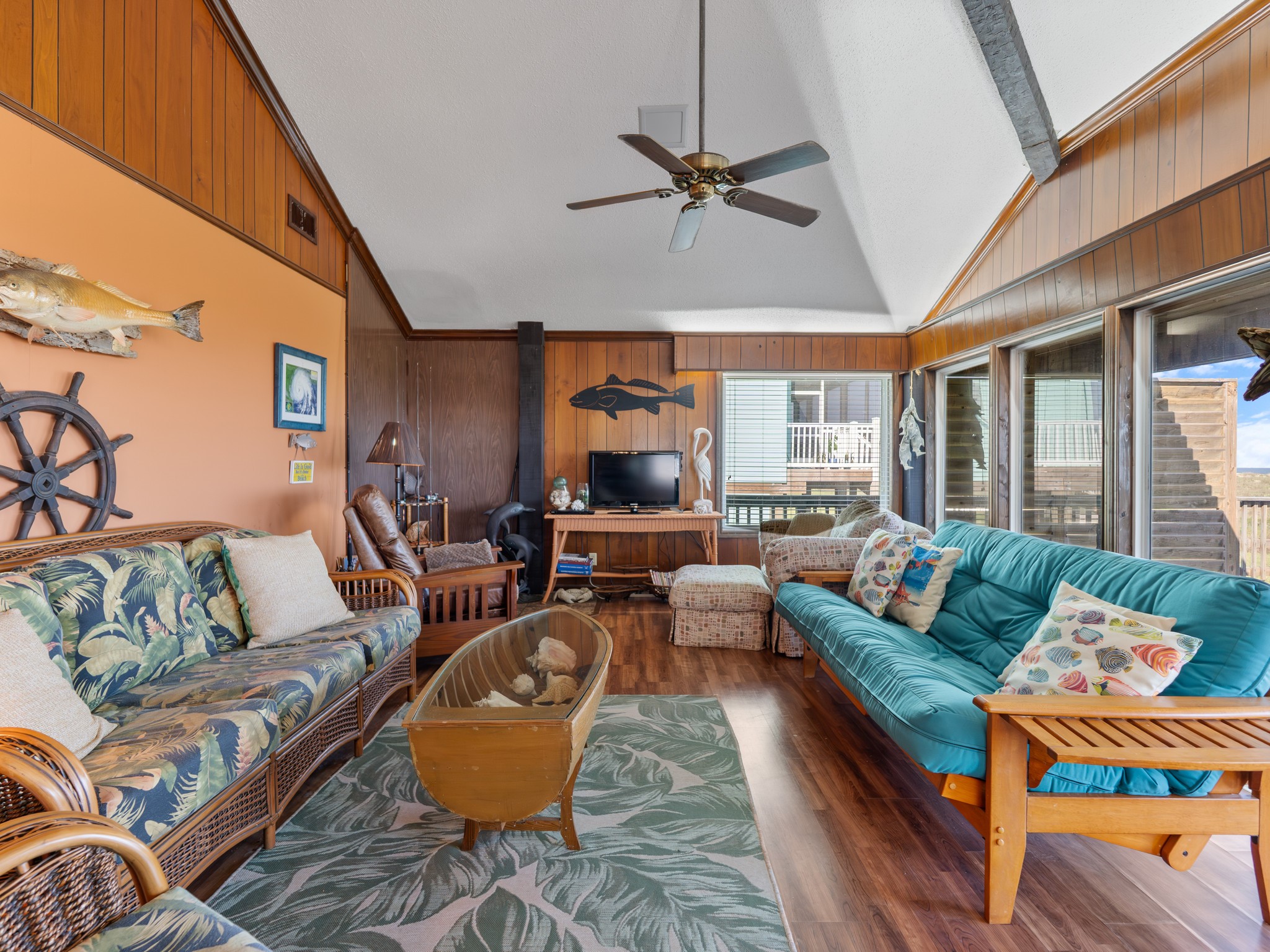 342 Beachfront Drive Property Photo 12