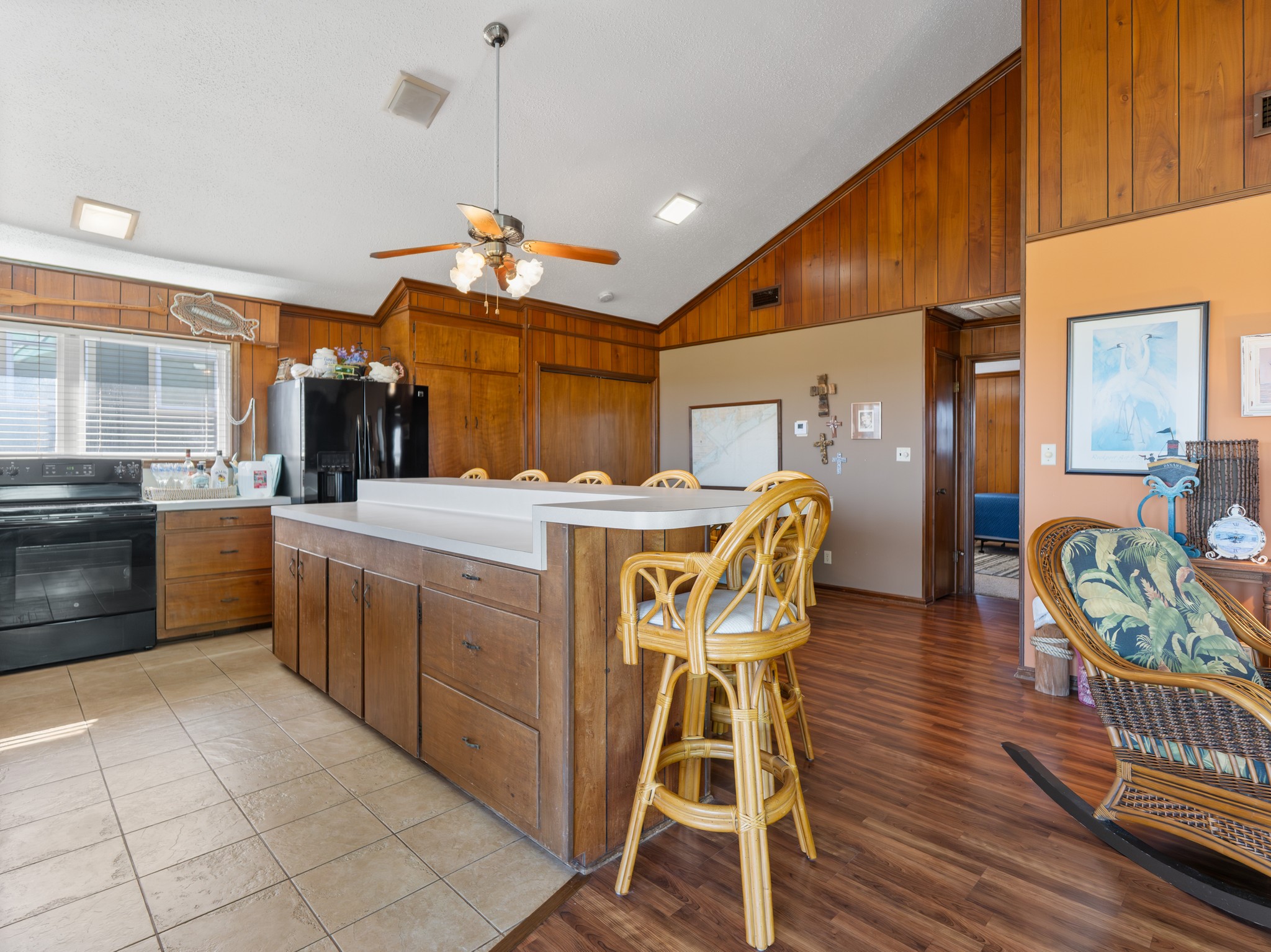 342 Beachfront Drive Property Photo 16