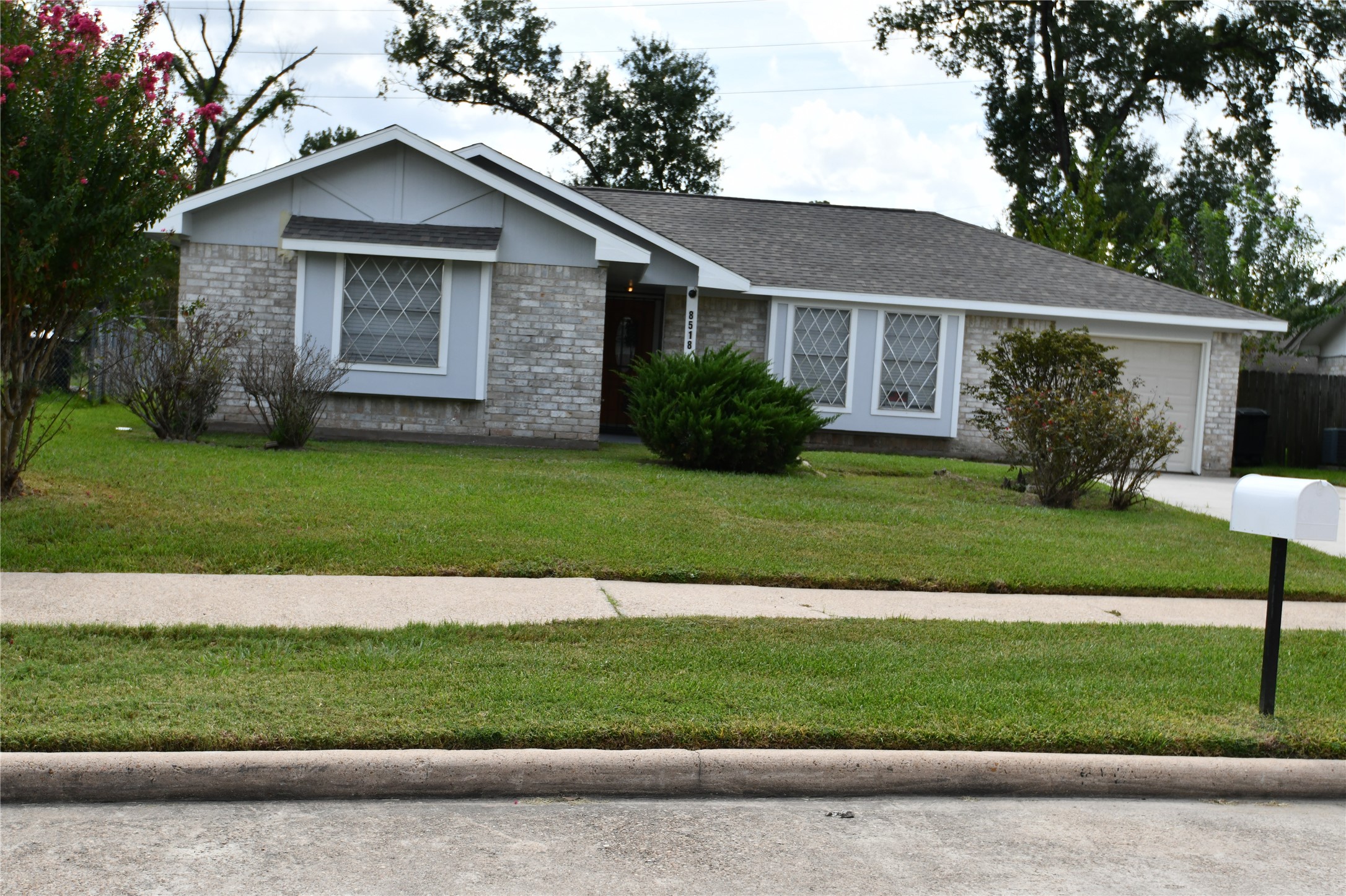 8518 Rinn Street Property Photo 2