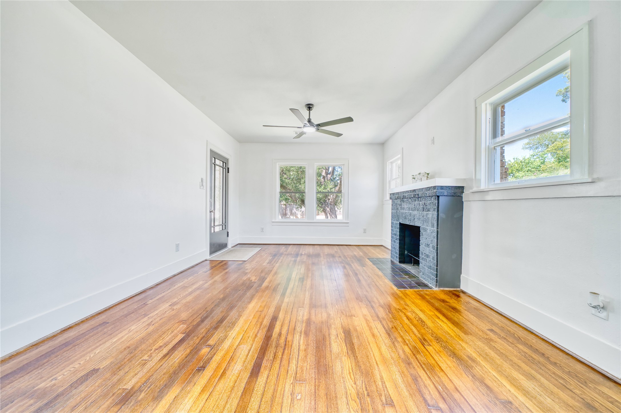 1569 Elliott Street Property Photo 9