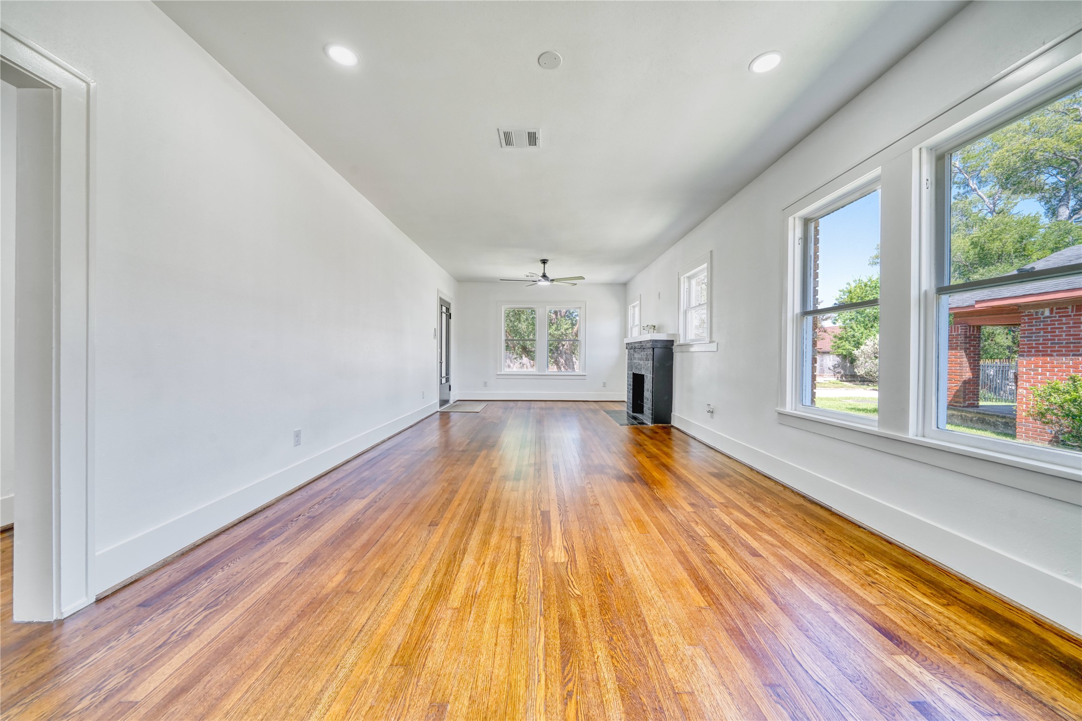 1569 Elliott Street Property Photo 11