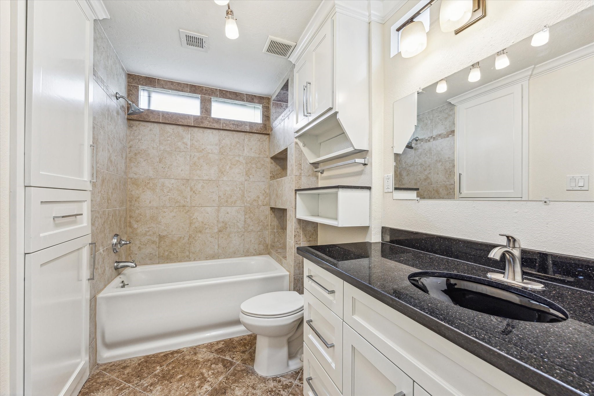 12124 Burdine Street Property Photo 7