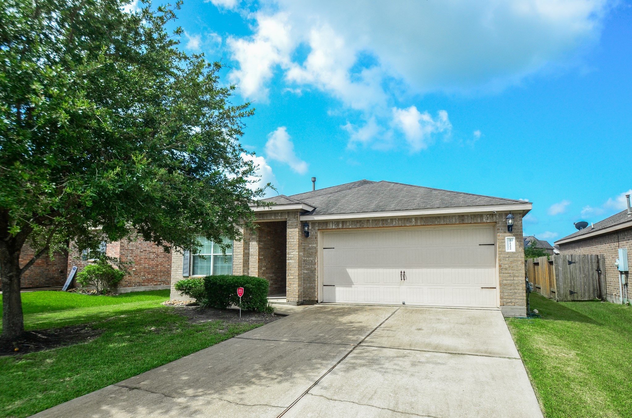 2122 Platinum Mist Drive Property Photo 1