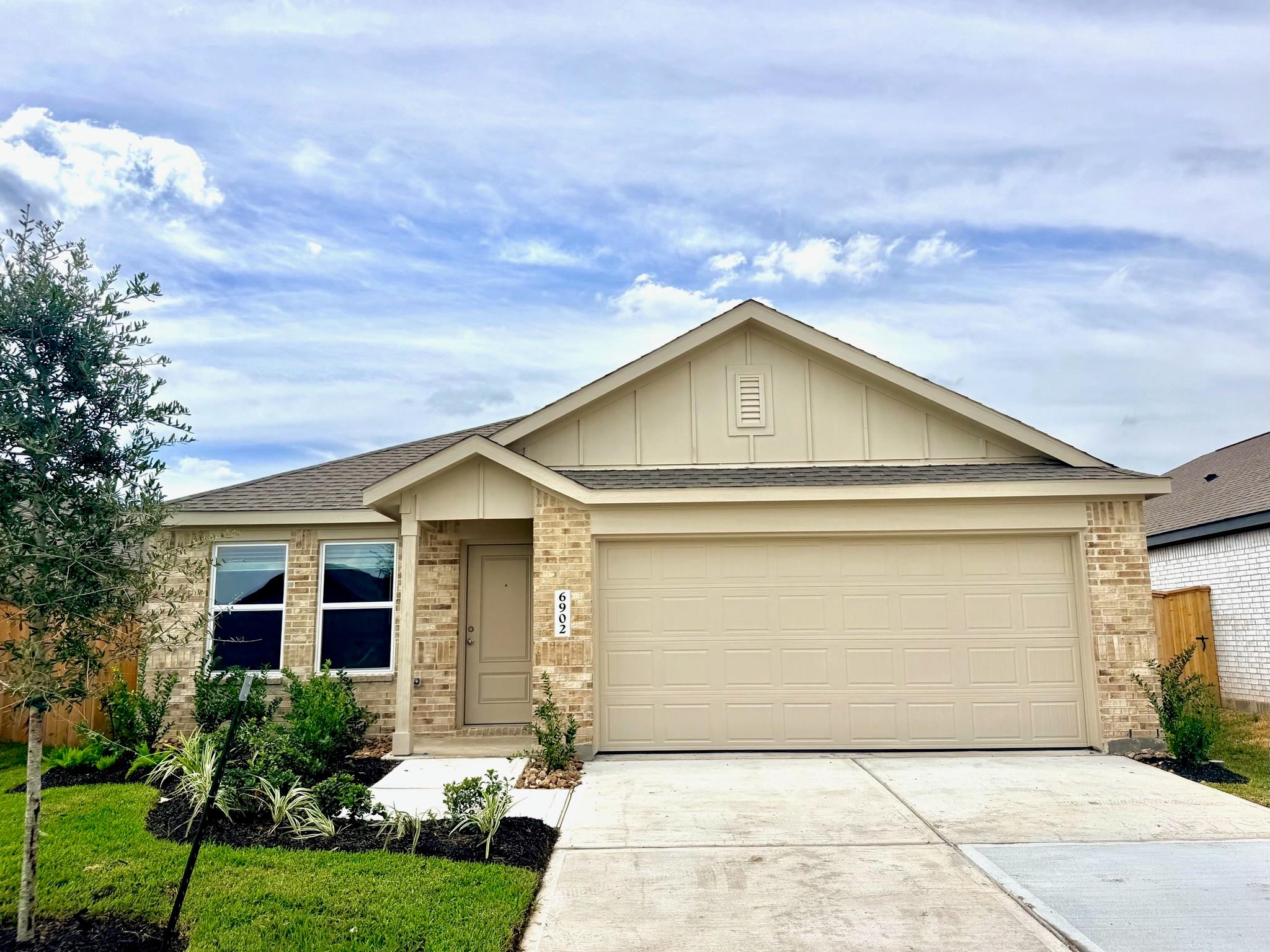 6902 Sleepy Orange Court, Needville Tx 77461 Property Photo 1