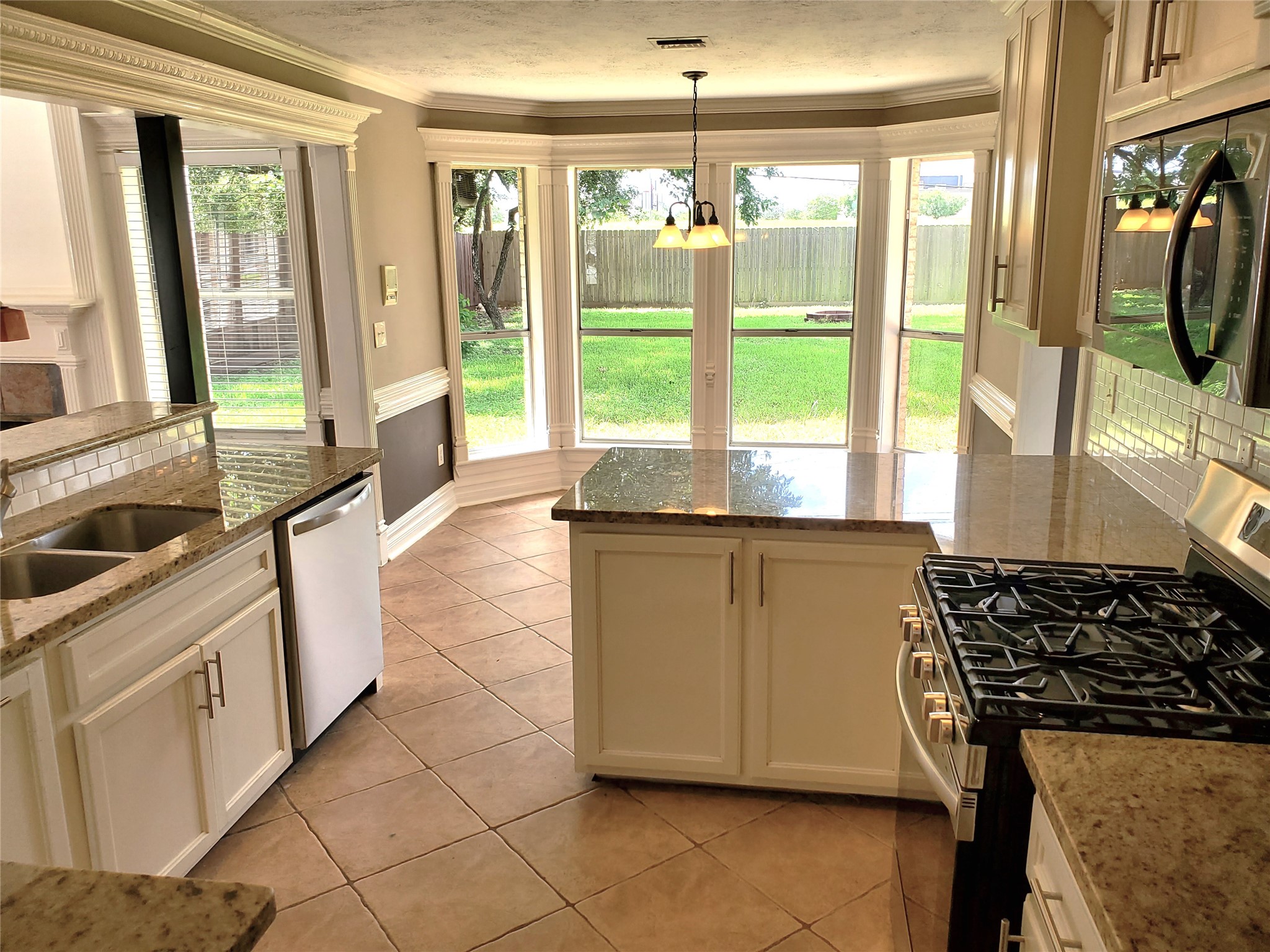 3751 Pine Cone Trail Property Photo 9