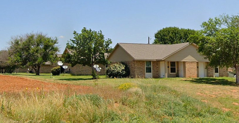 1324 E 10th Street Property Photo 7